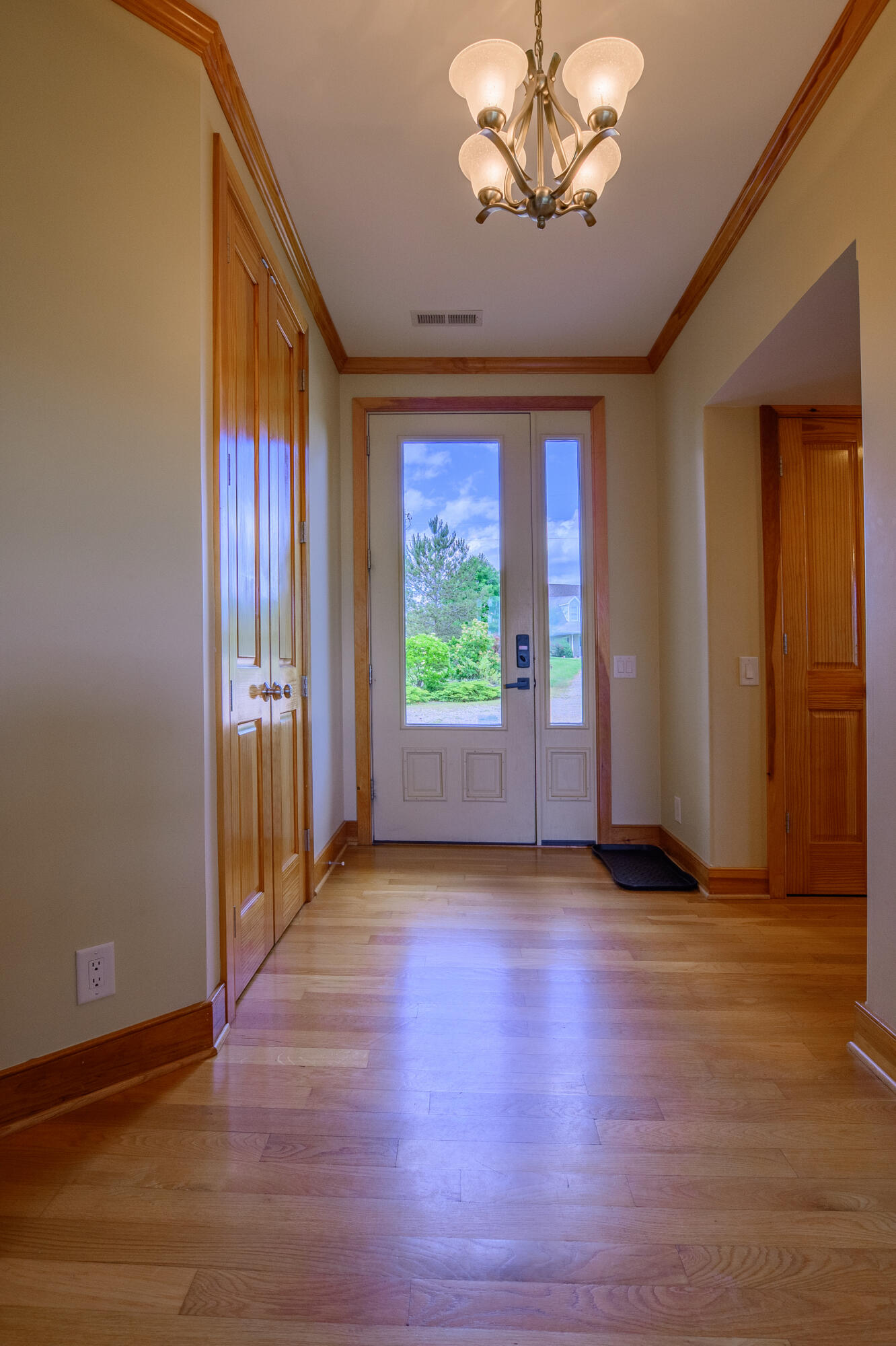 35 Meadow Heights Ln