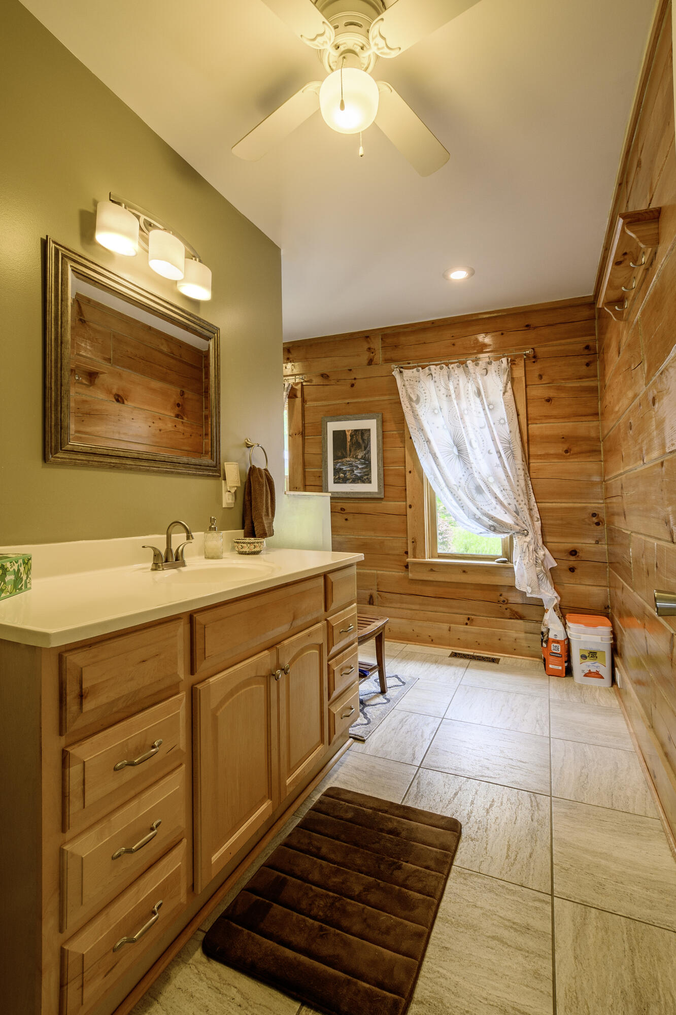 140 Cherry Ridge Ln