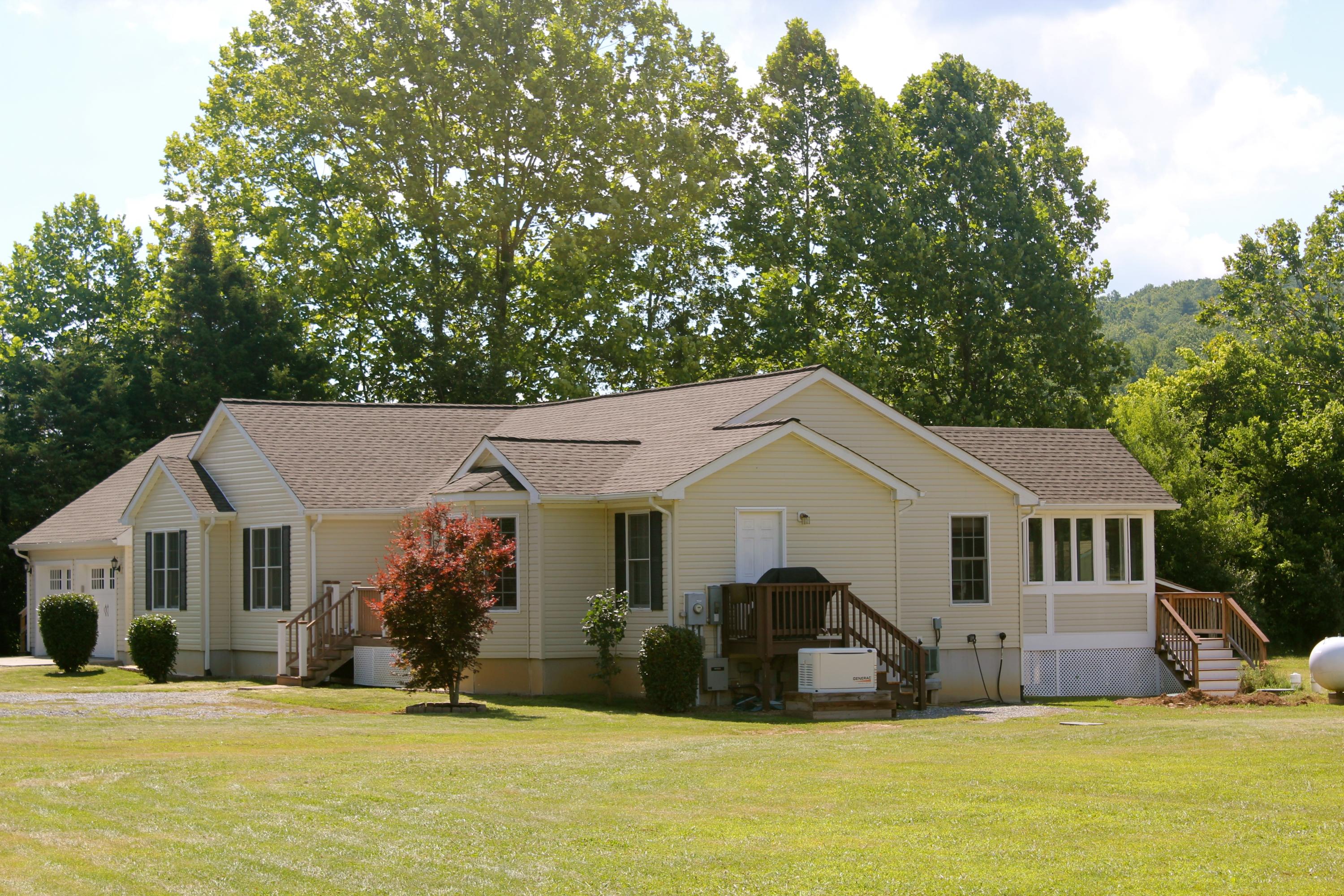 4165 W Midland Trl
