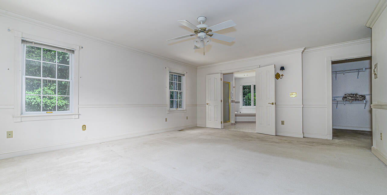 33 Edgewood Dr