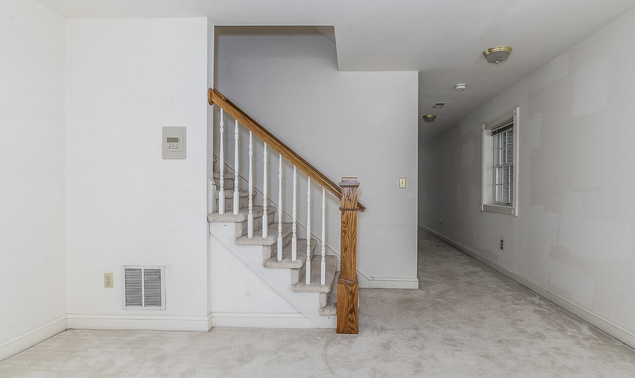 33 Edgewood Dr