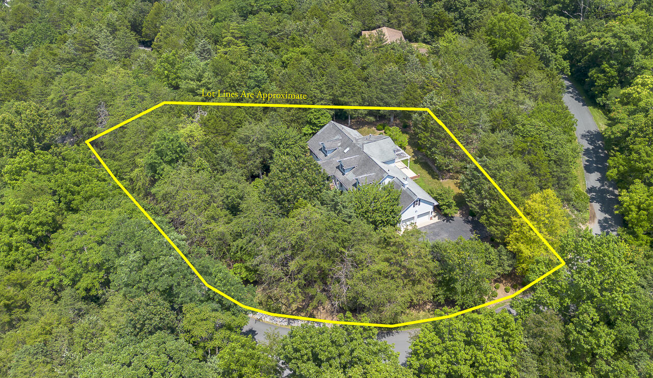 33 Edgewood Dr