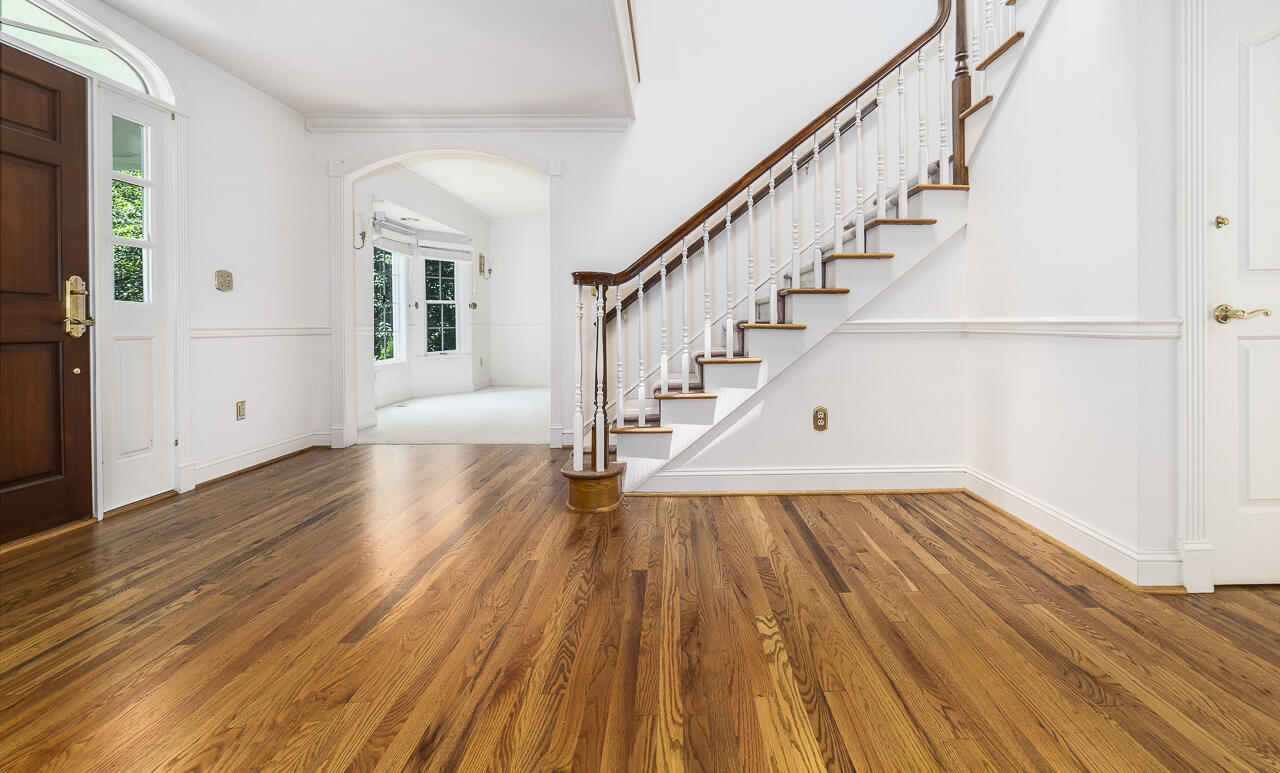 33 Edgewood Dr