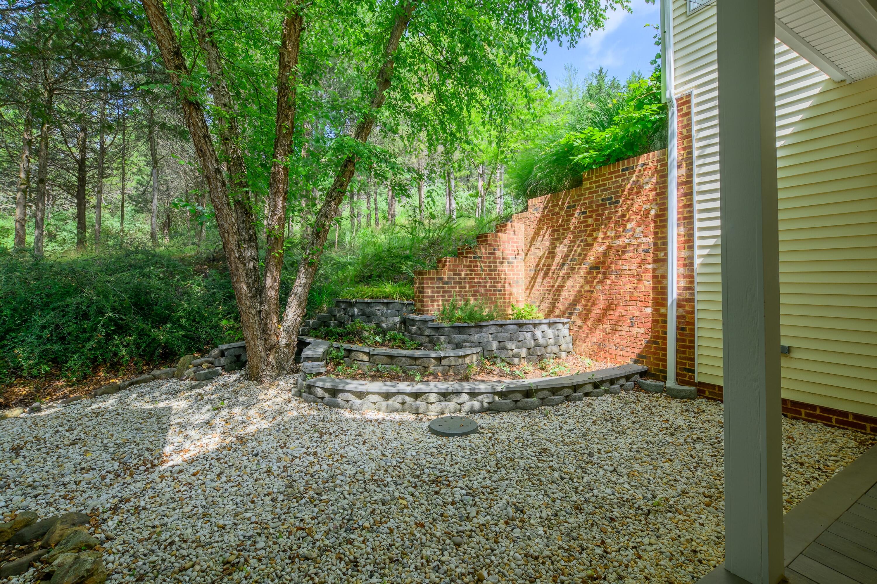 1152 Collierstown Rd