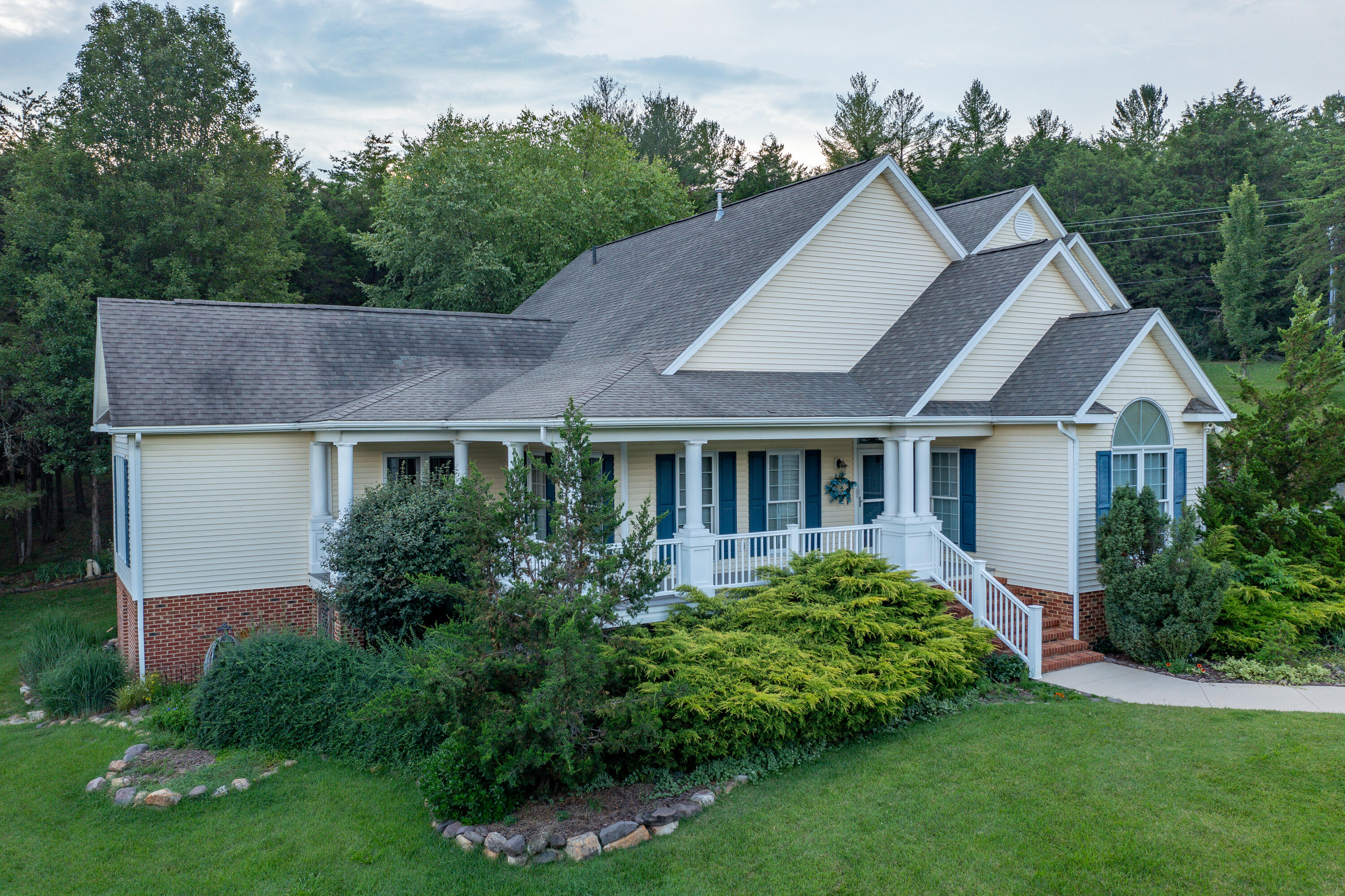 1152 Collierstown Rd