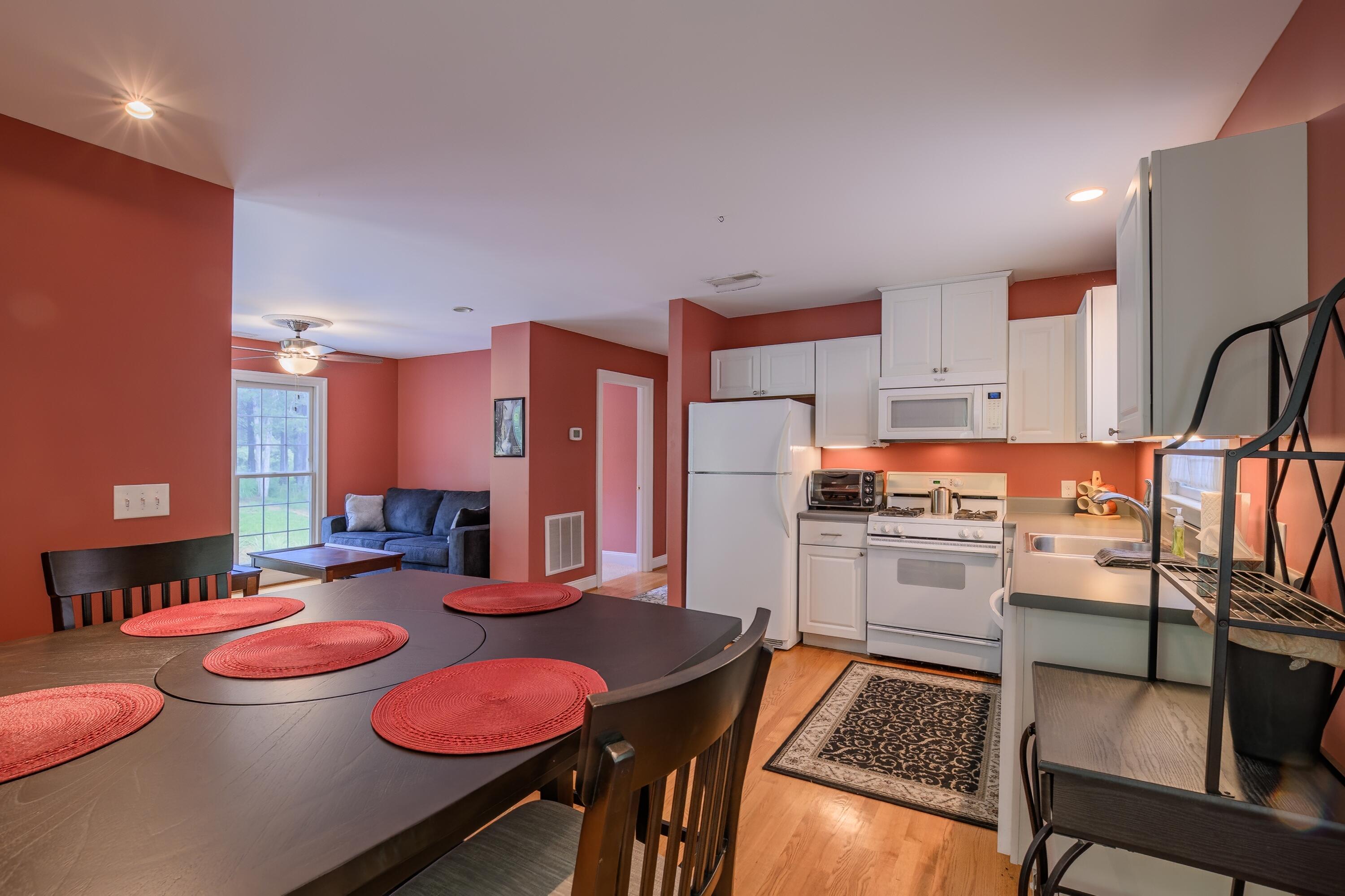 1152 Collierstown Rd