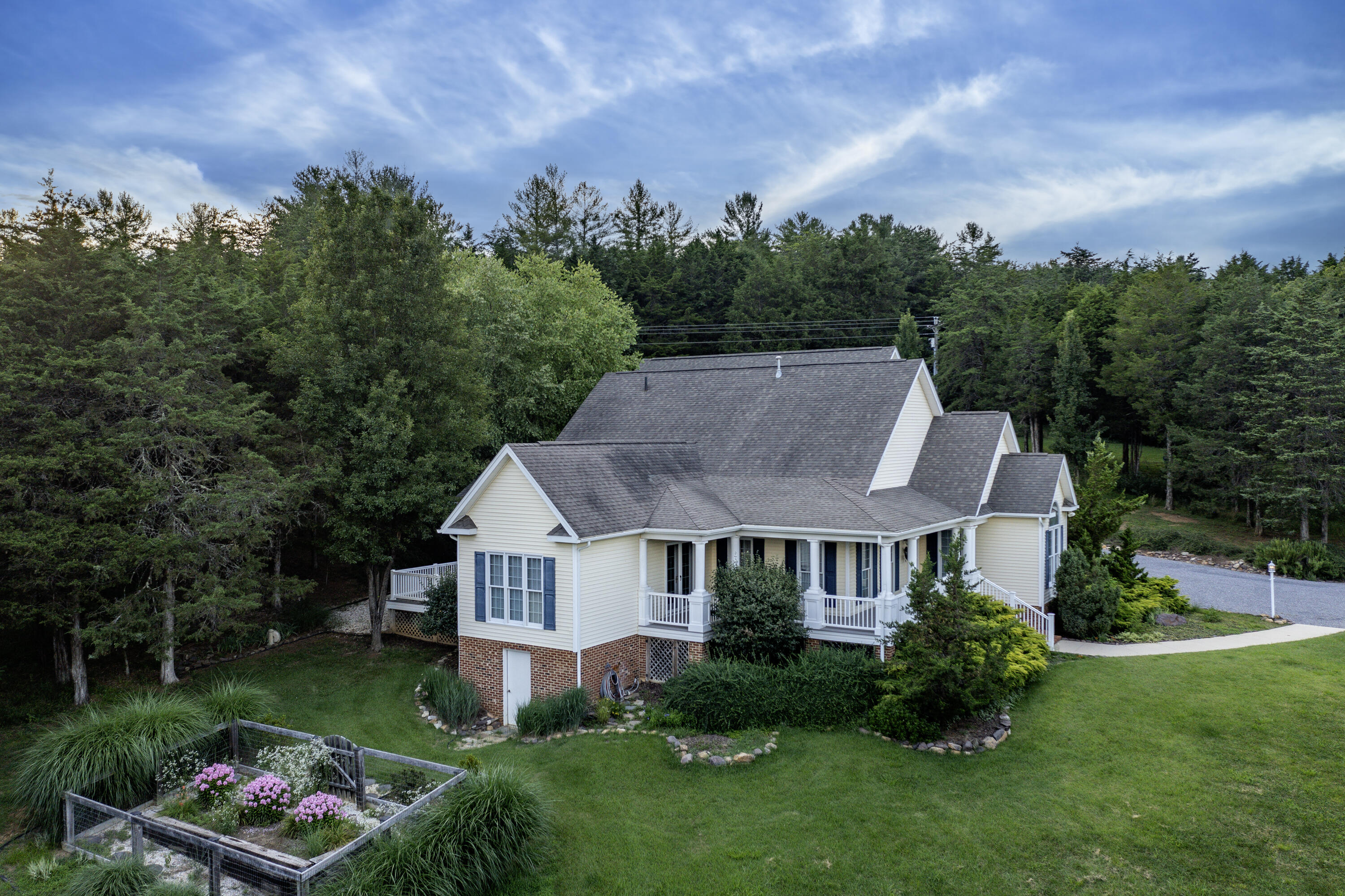 1152 Collierstown Rd