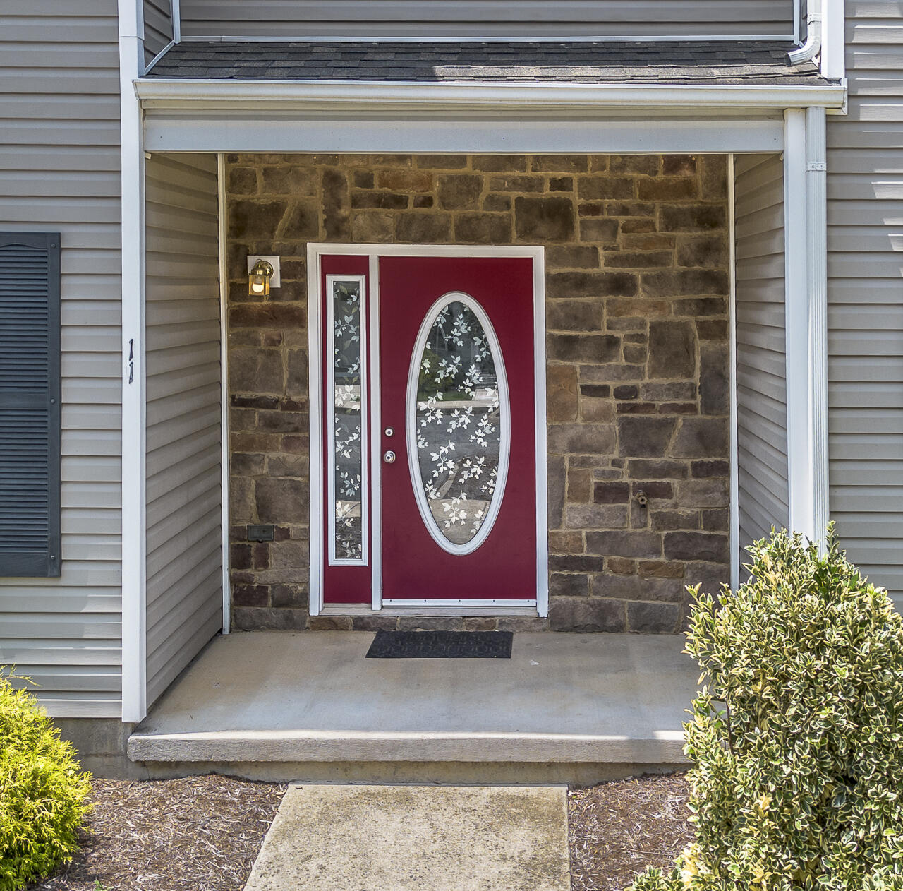 11 Bristol Ln