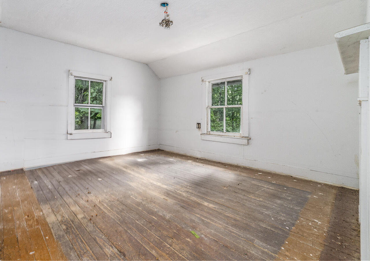 534 Knob Rd