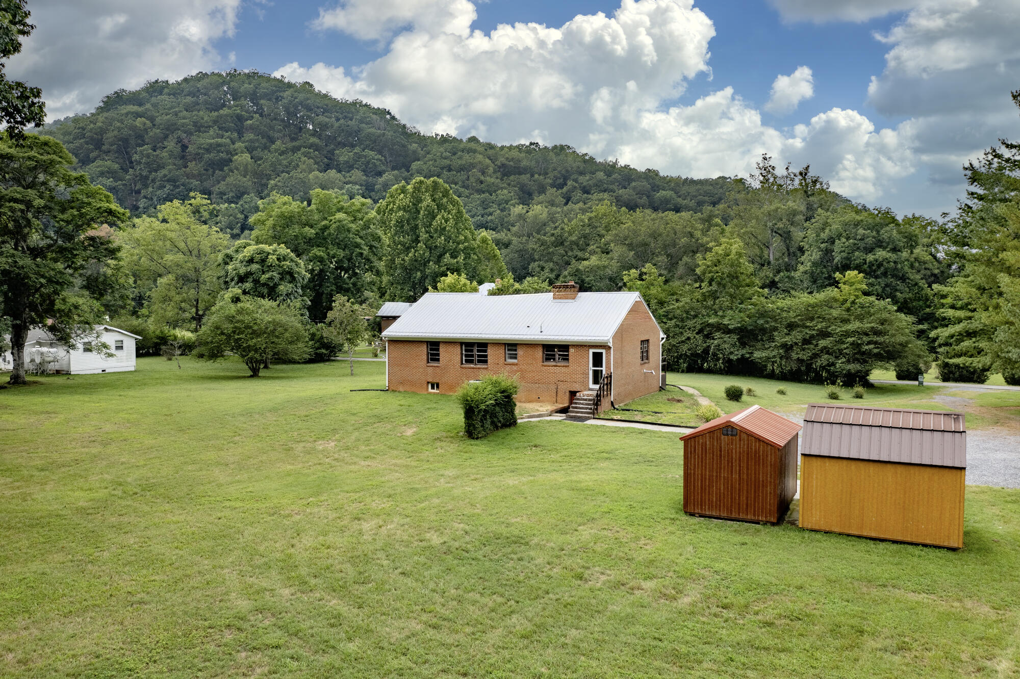 35 Elk Creek Ln