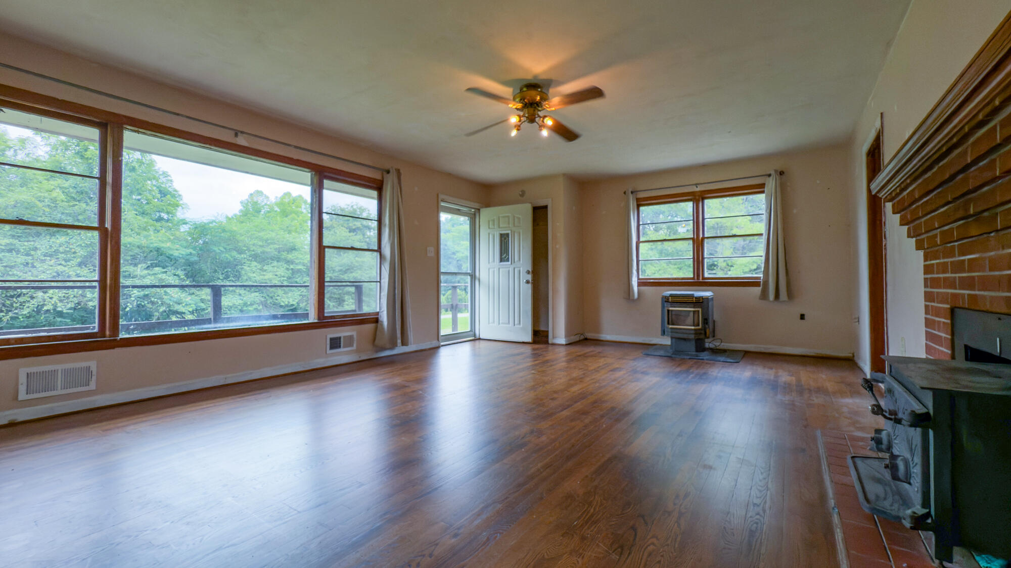 35 Elk Creek Ln