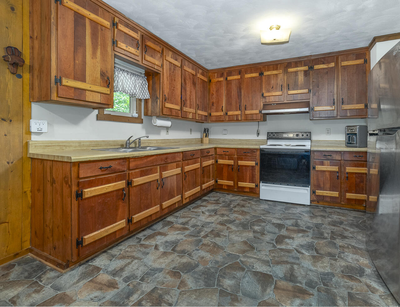1560 Pedlar River Rd