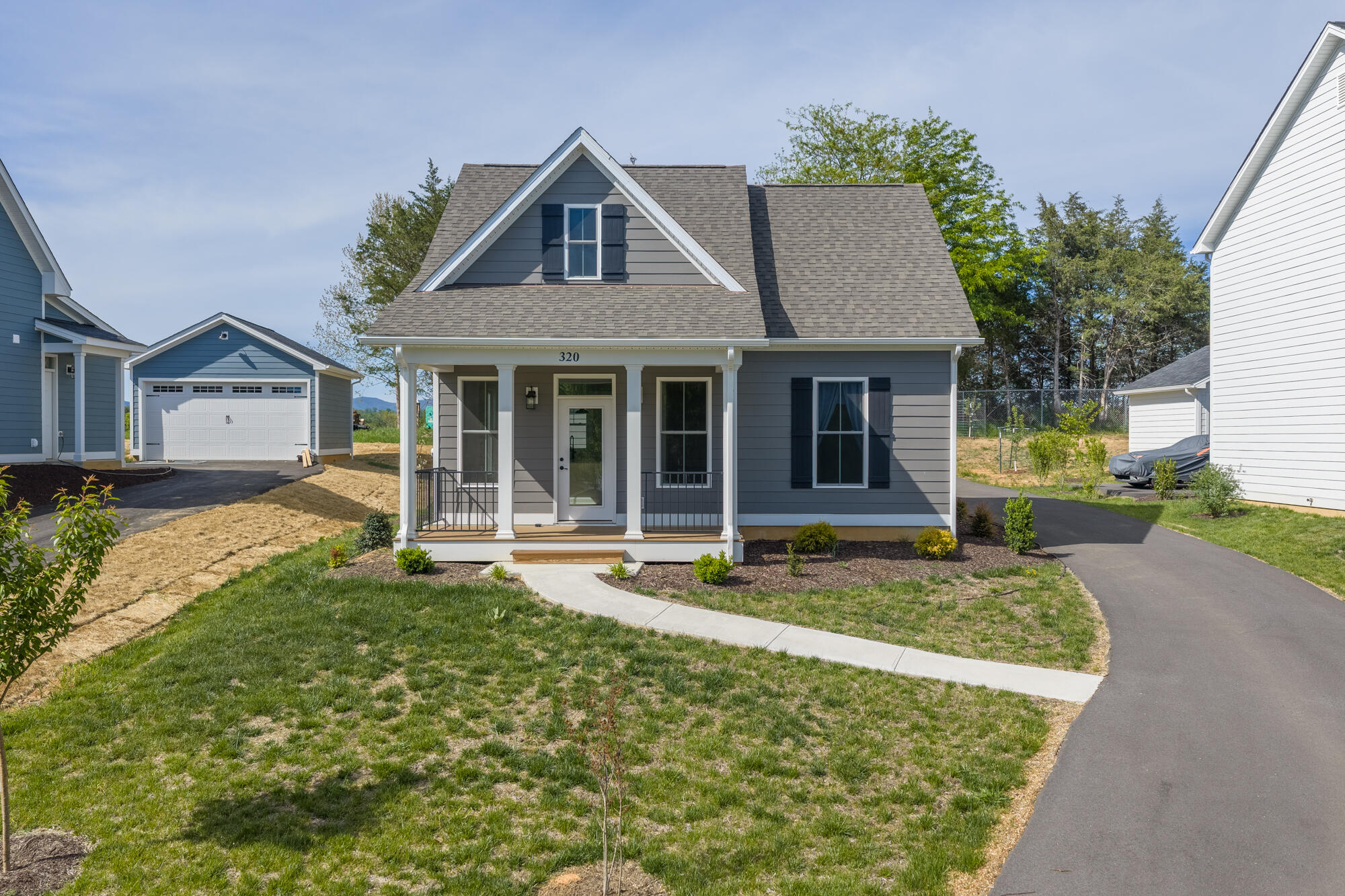 320 Lilly Bell Dr