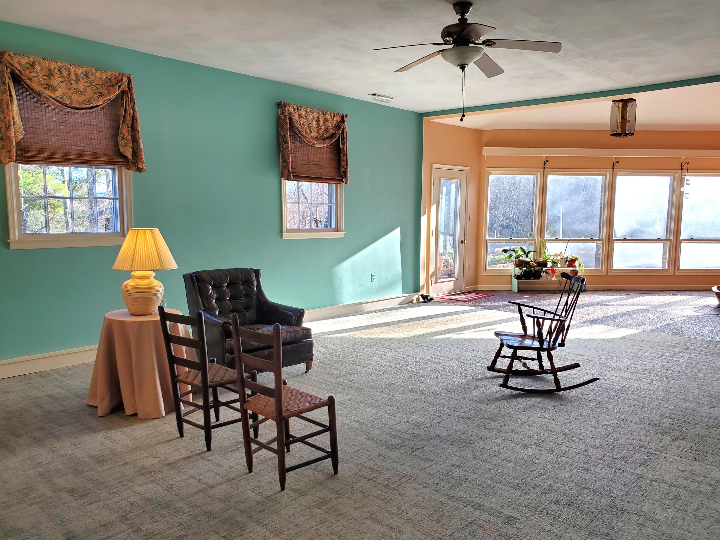 43 Stoneview Cir