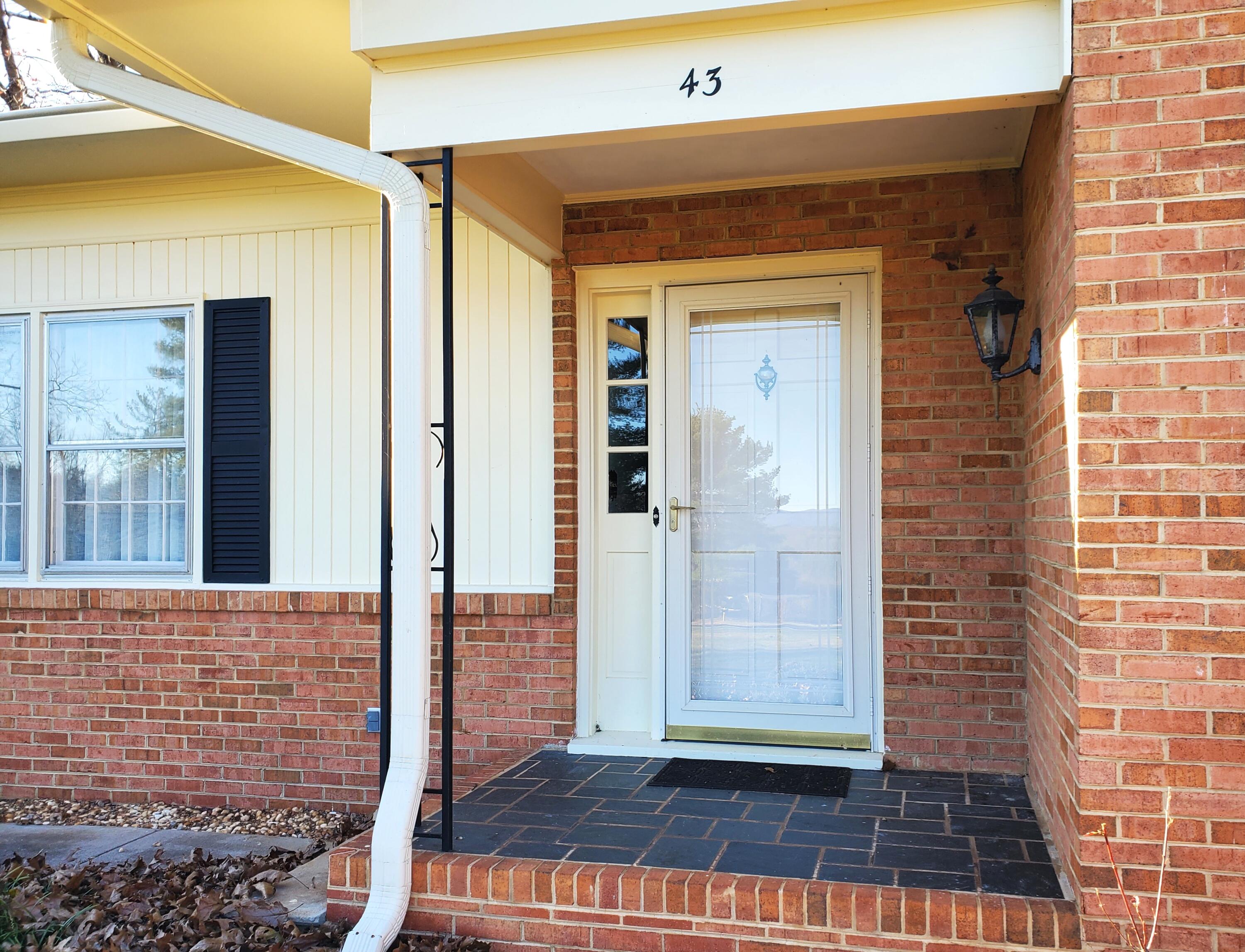 43 Stoneview Cir
