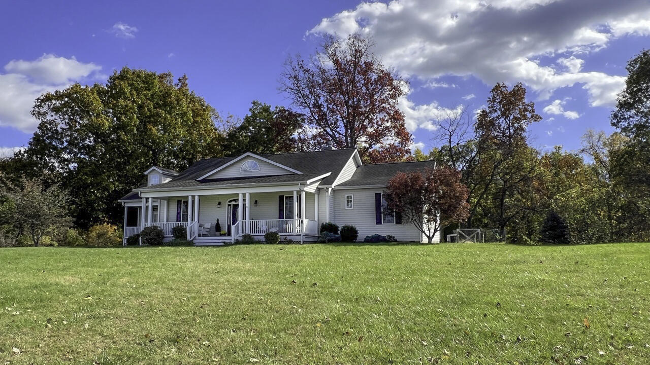 180 Longview Meadow Dr