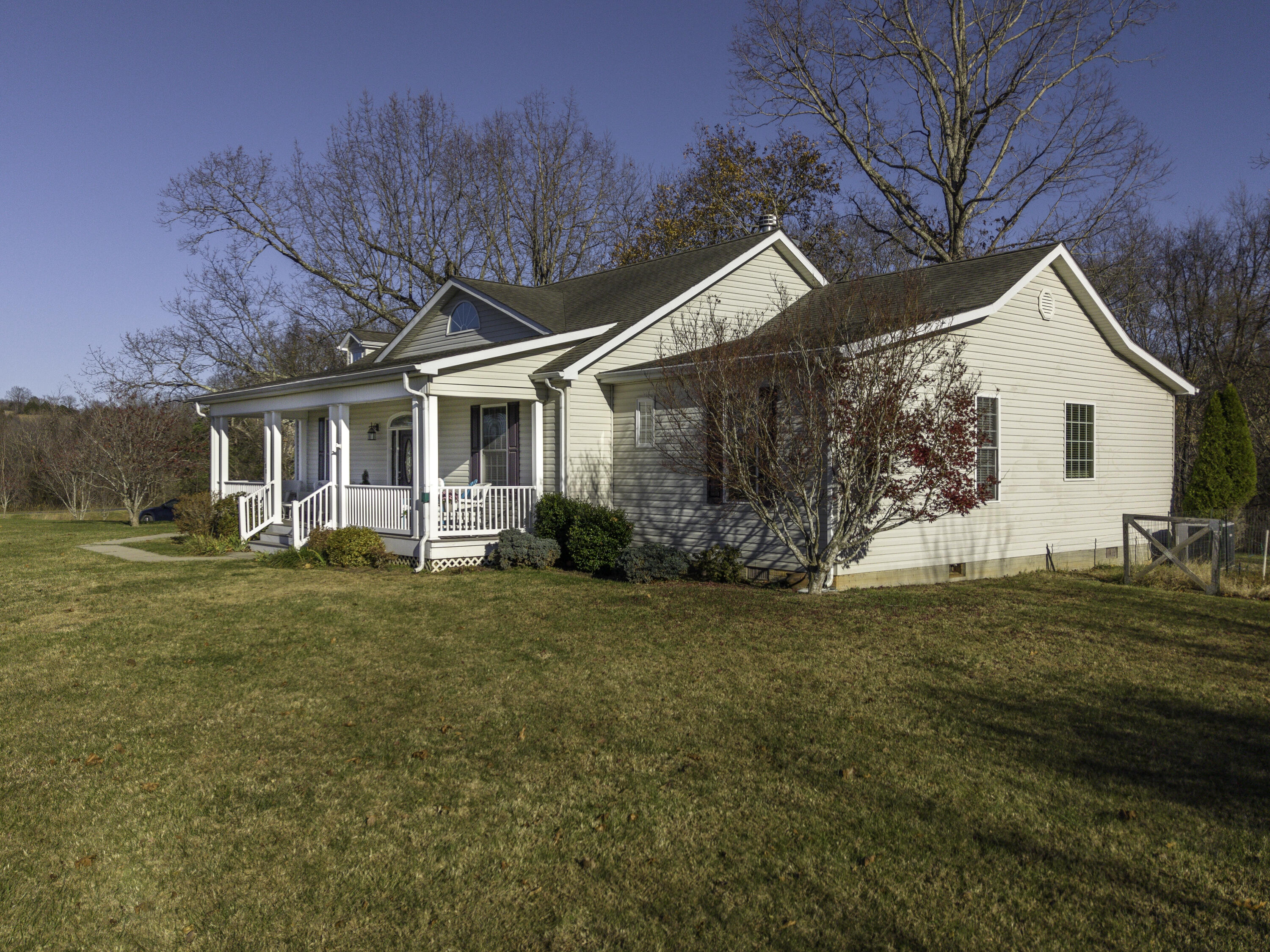 180 Longview Meadow Dr