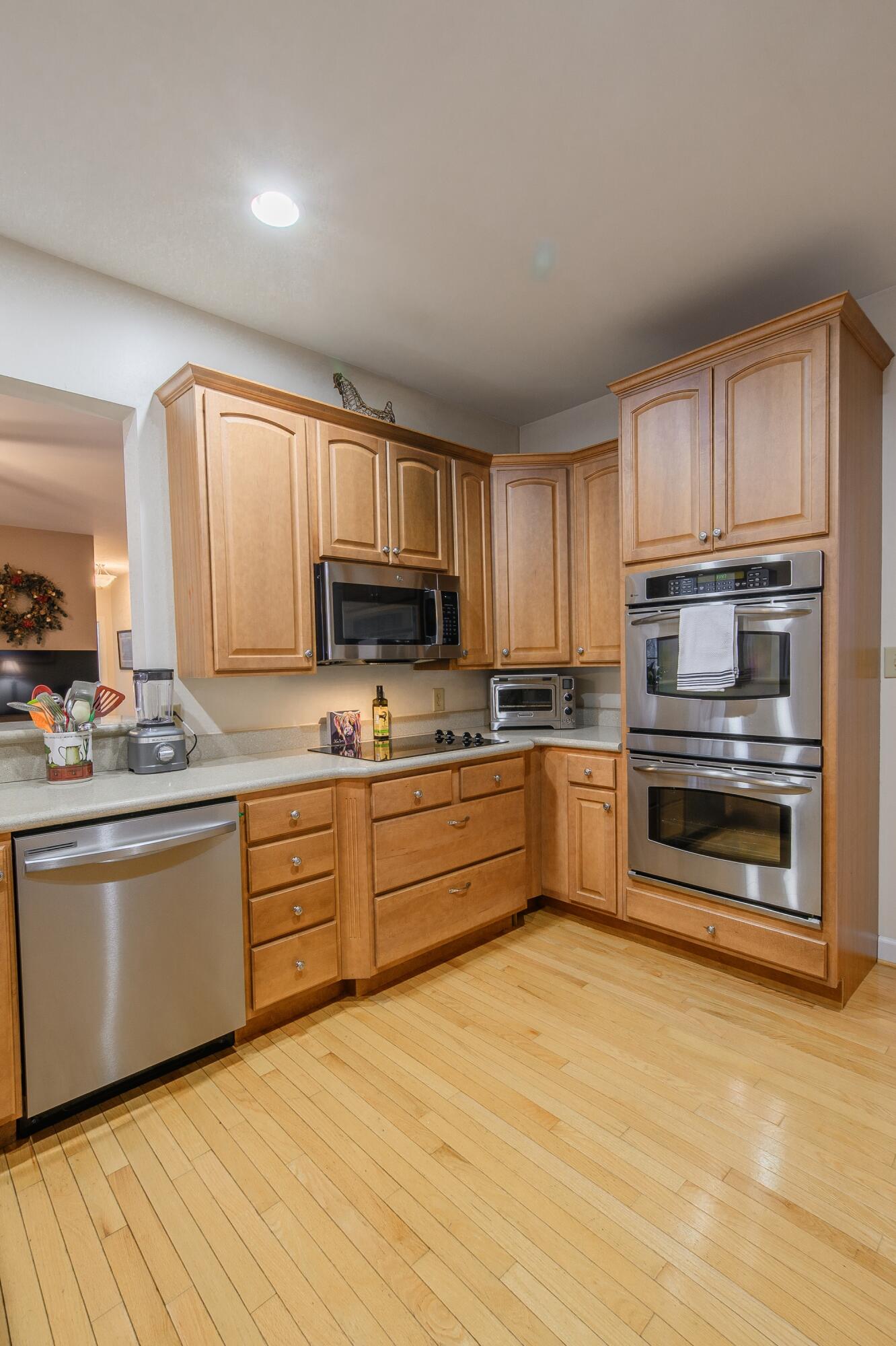 180 Longview Meadow Dr