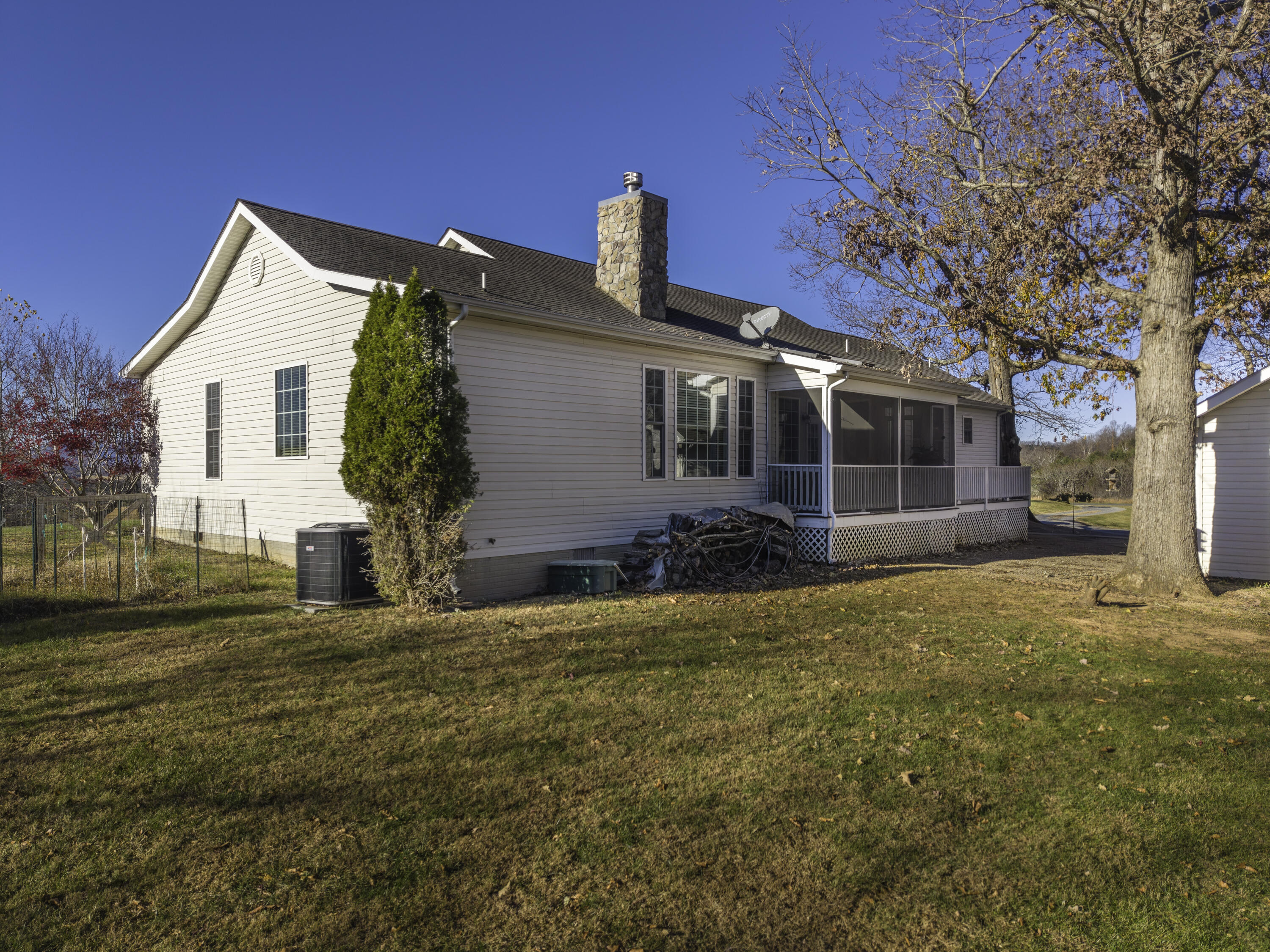 180 Longview Meadow Dr