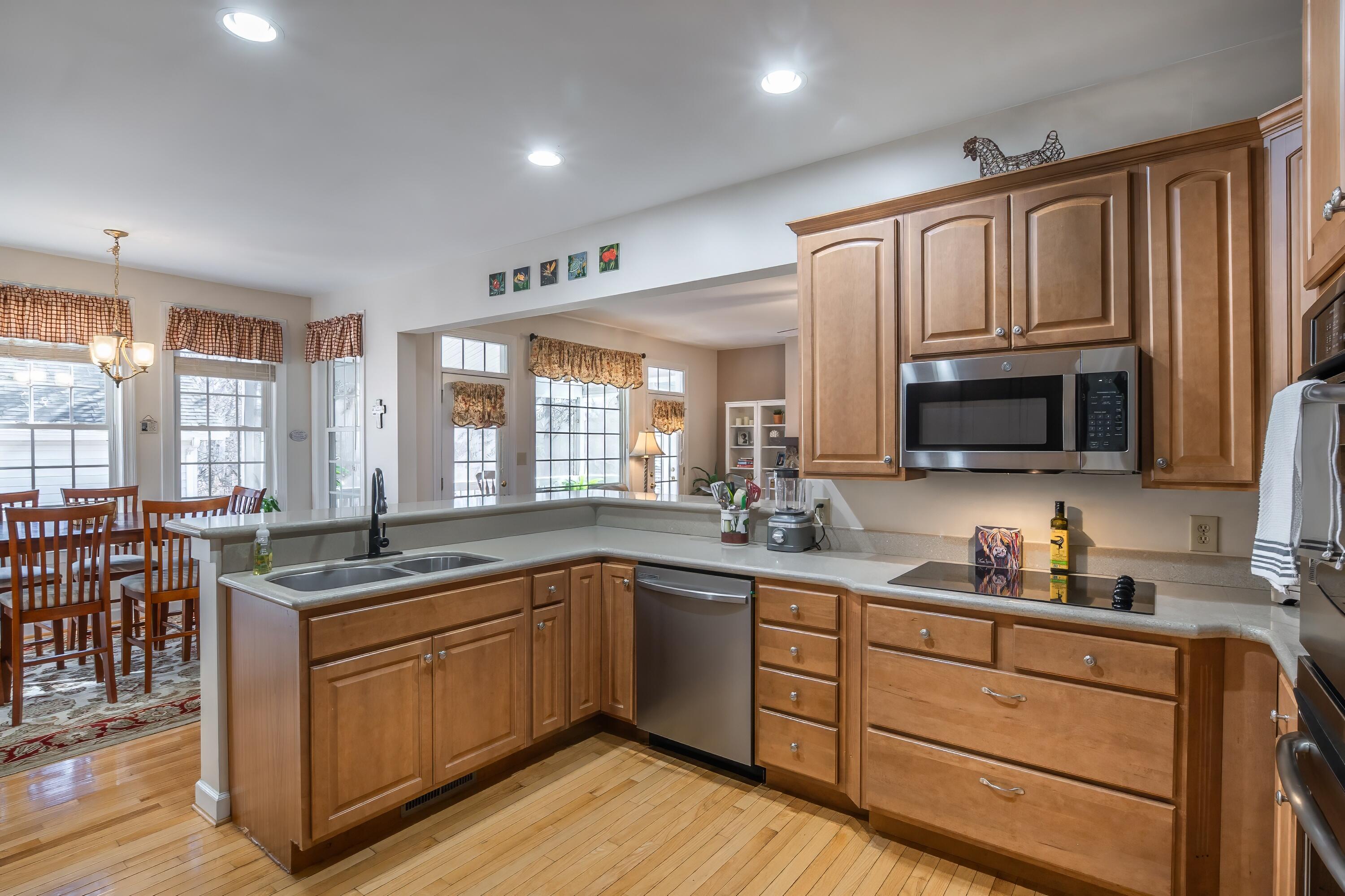 180 Longview Meadow Dr