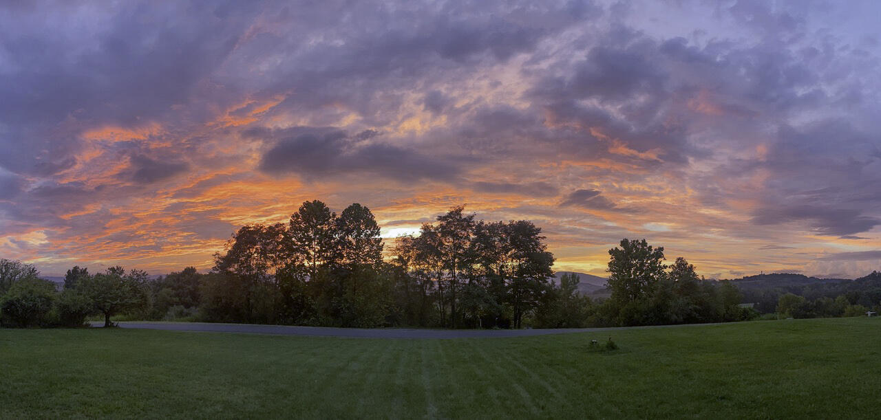 180 Longview Meadow Dr