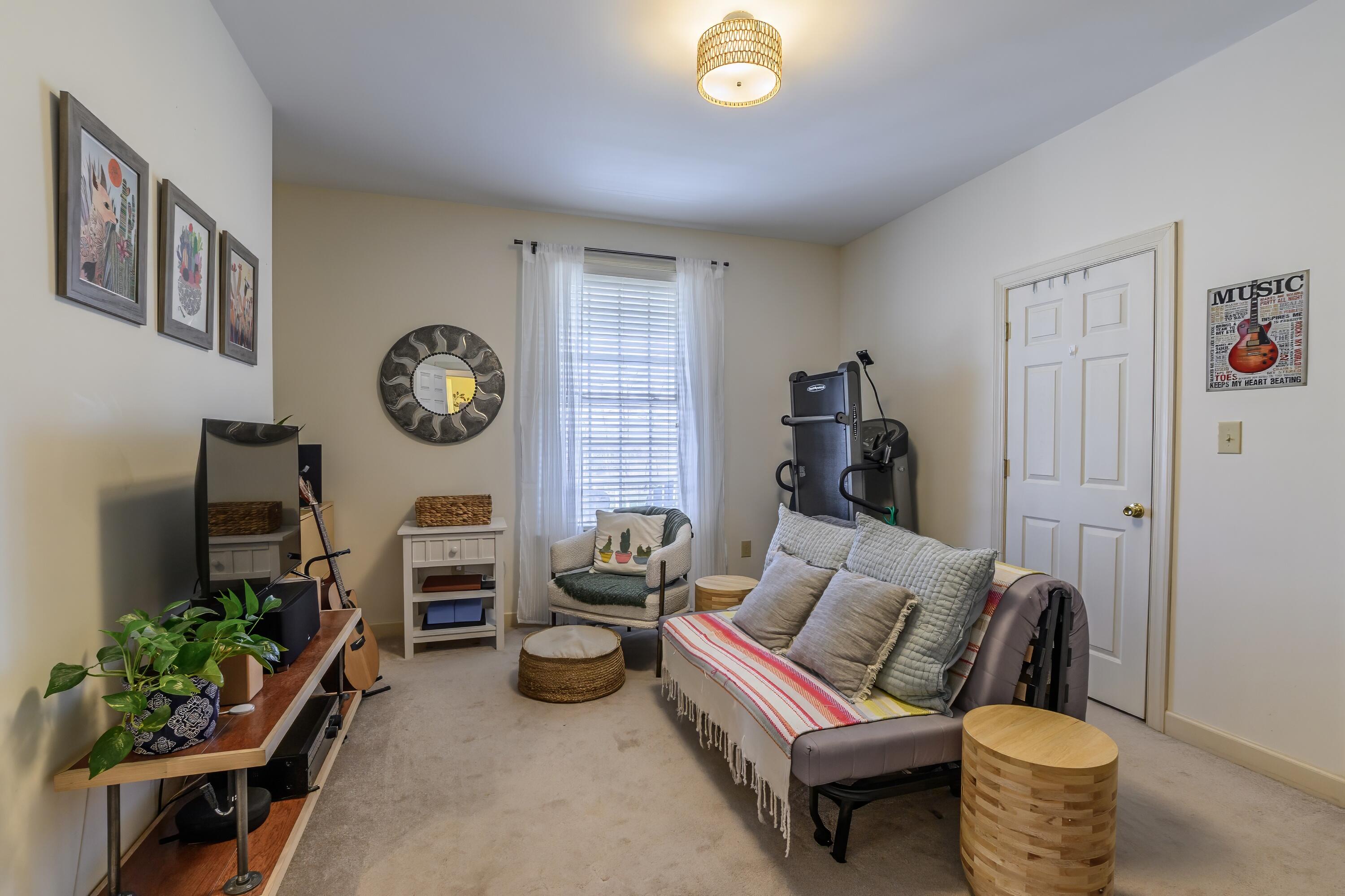 180 Longview Meadow Dr