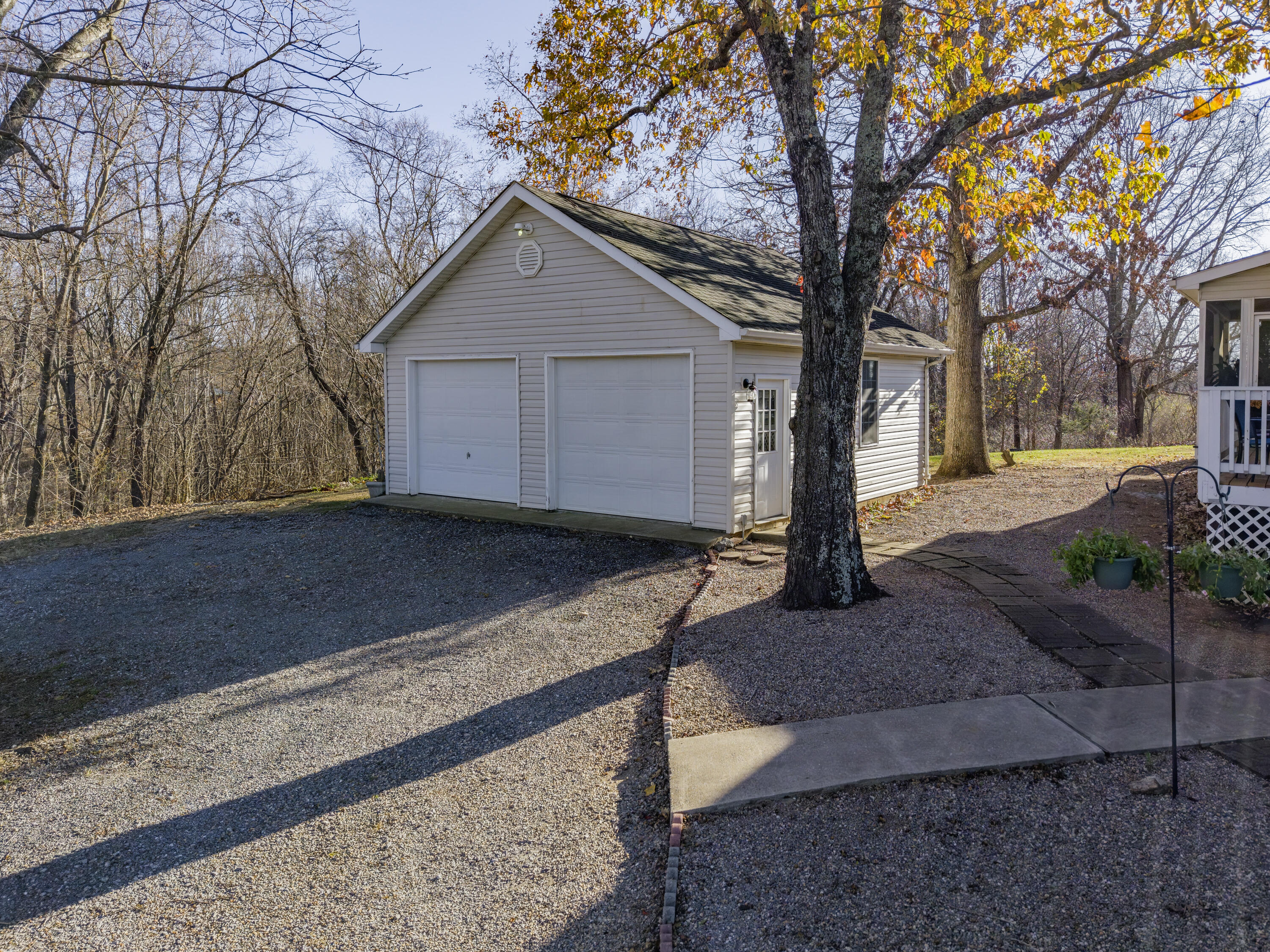 180 Longview Meadow Dr