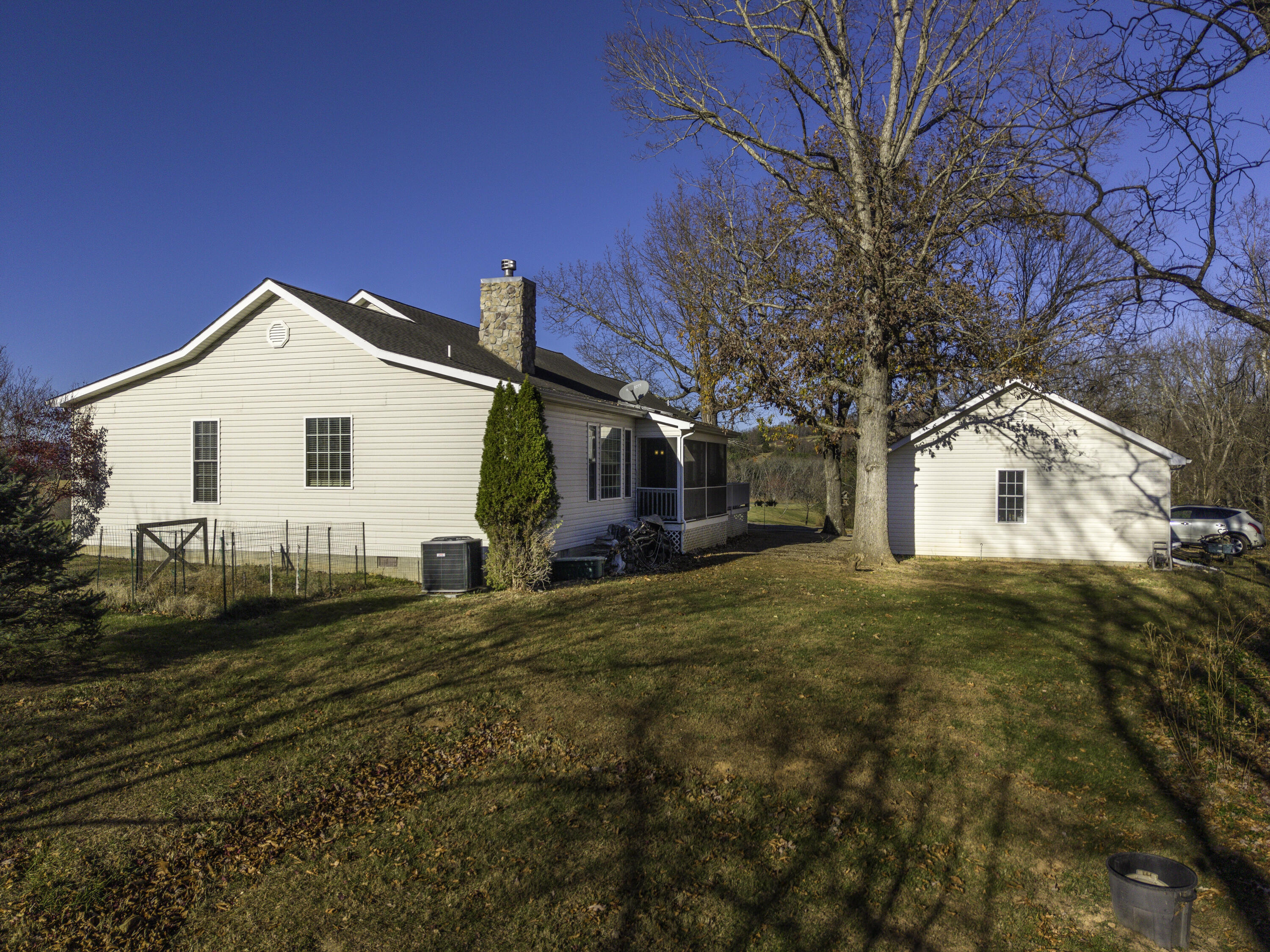 180 Longview Meadow Dr