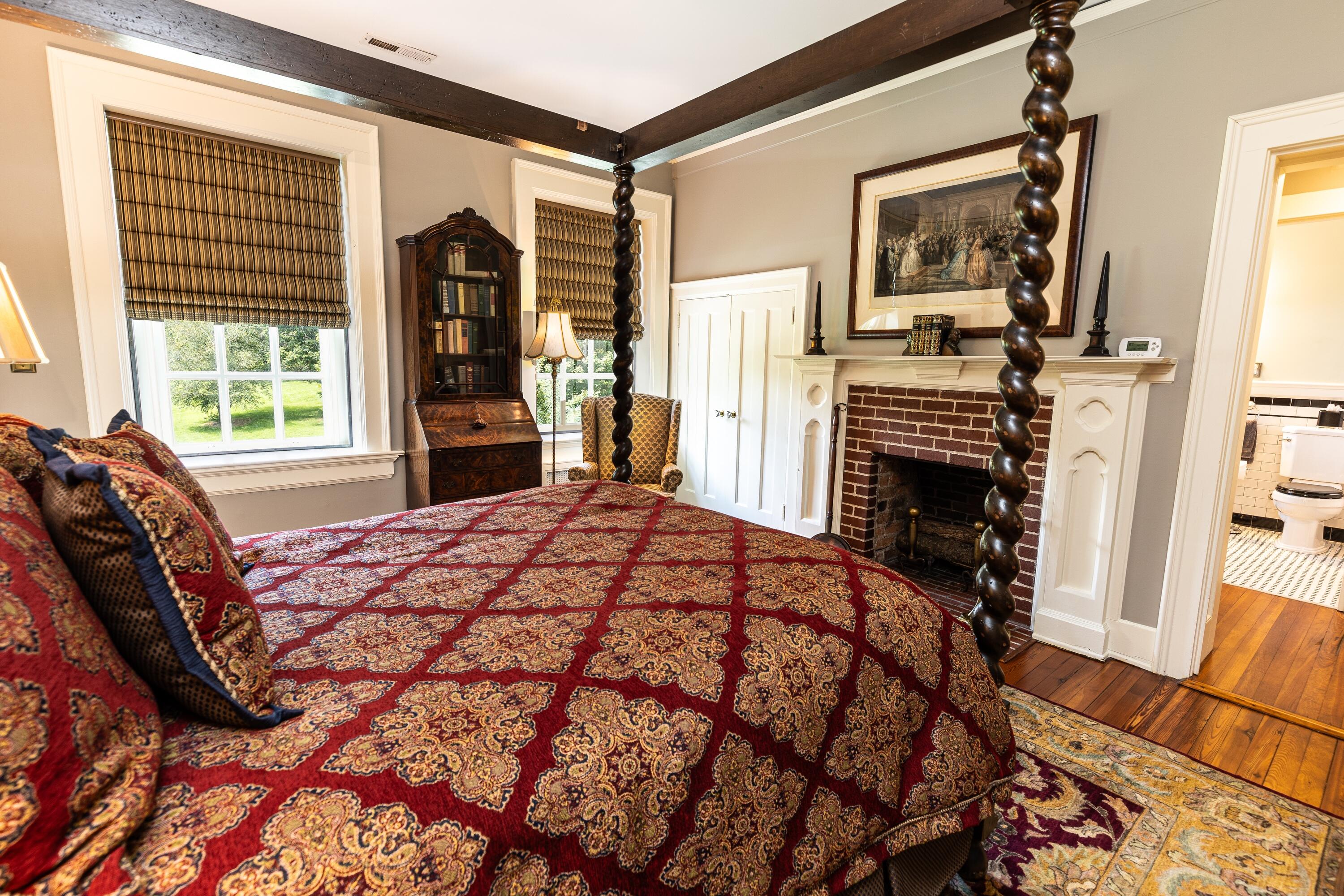 20 Houston Tavern Ln