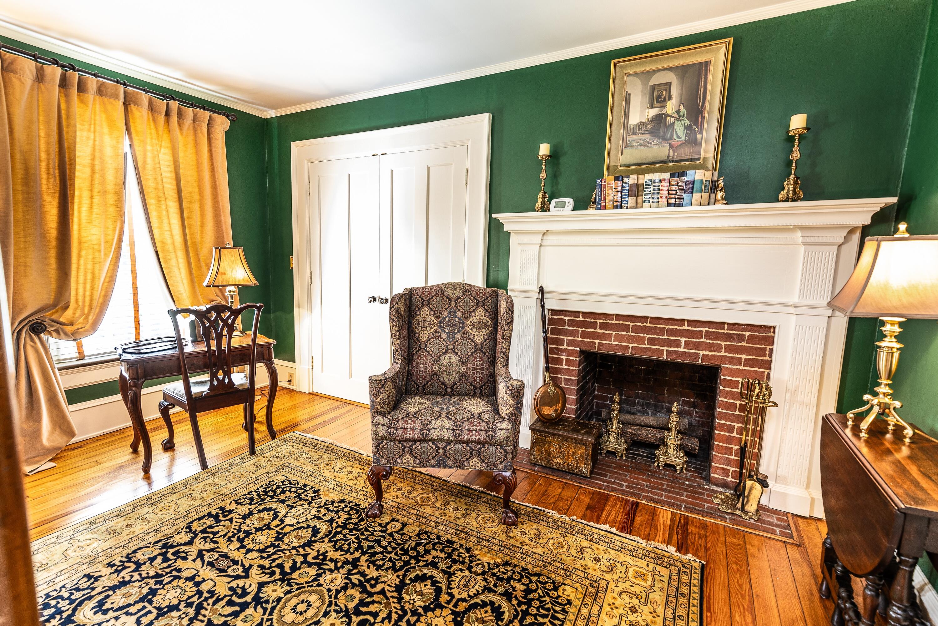 20 Houston Tavern Ln