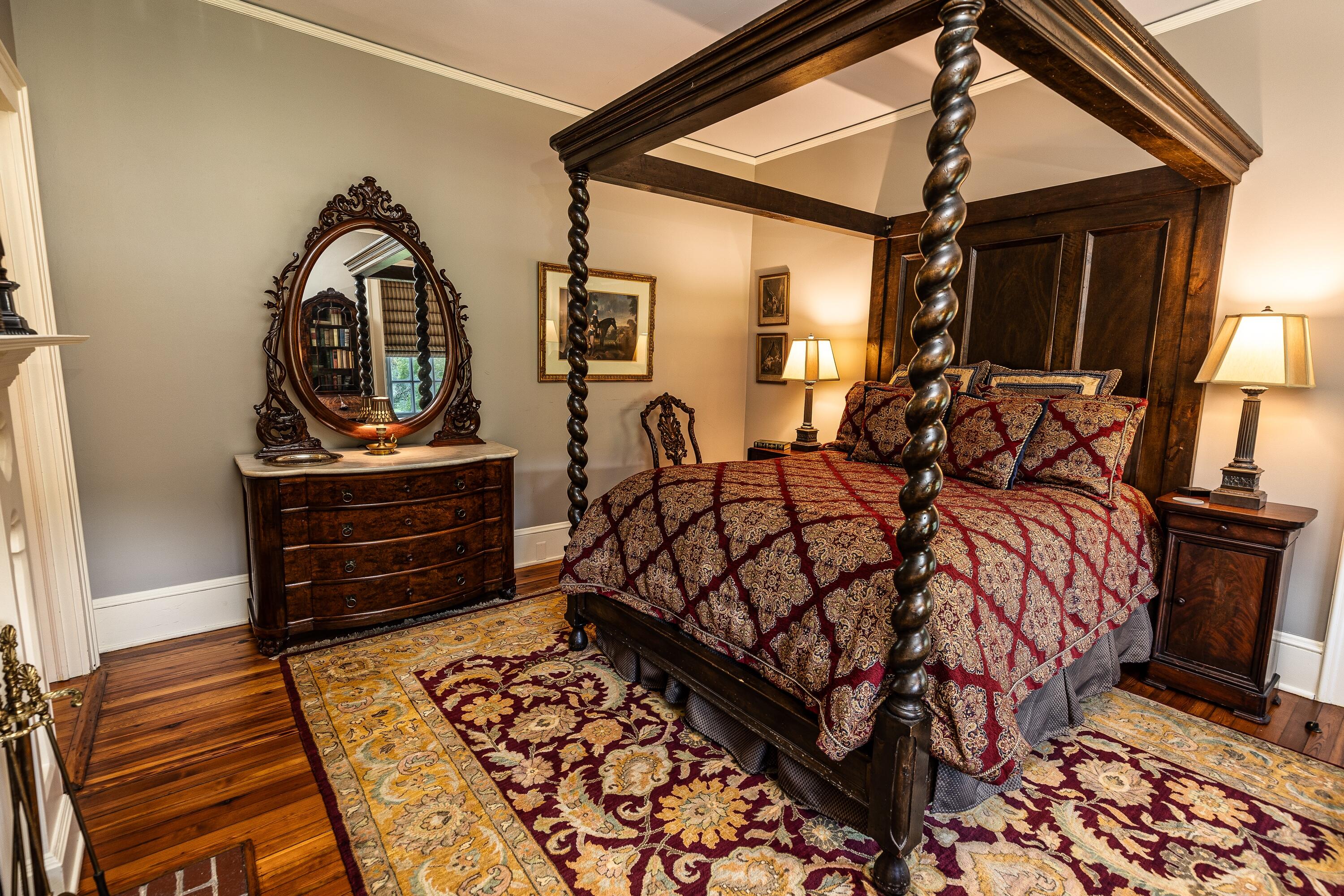 20 Houston Tavern Ln