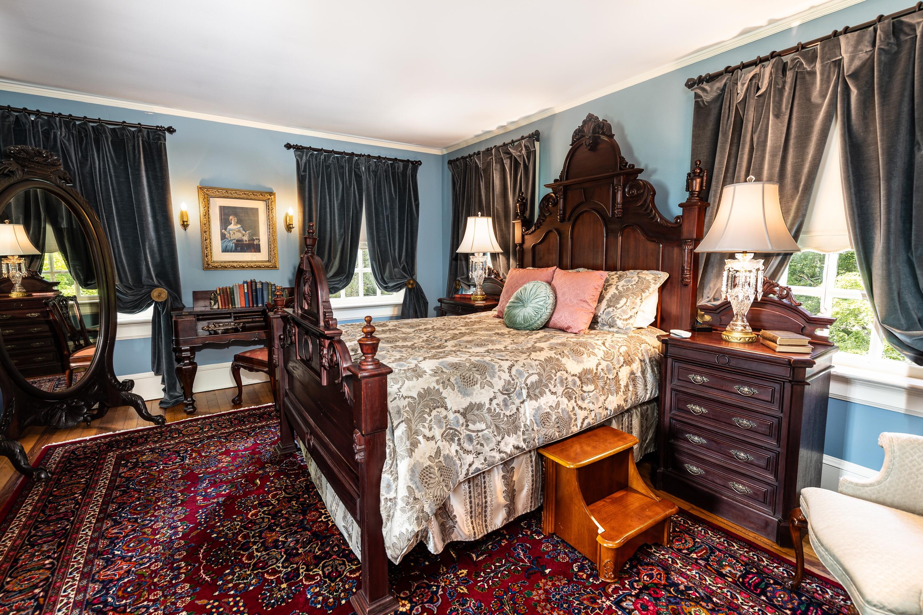 20 Houston Tavern Ln