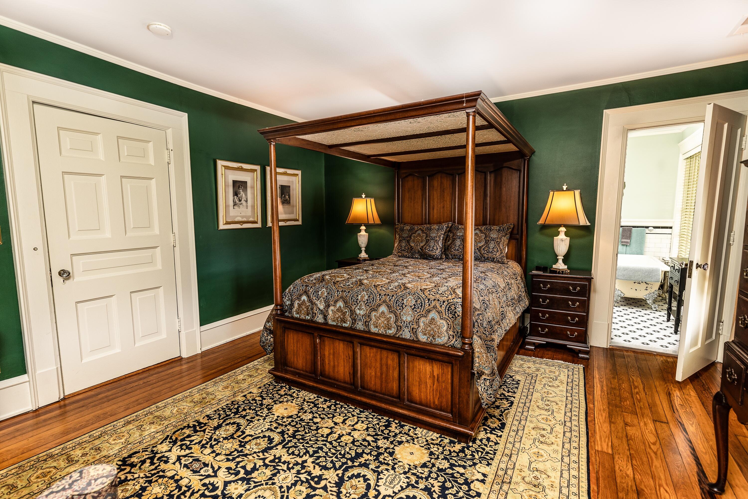 20 Houston Tavern Ln