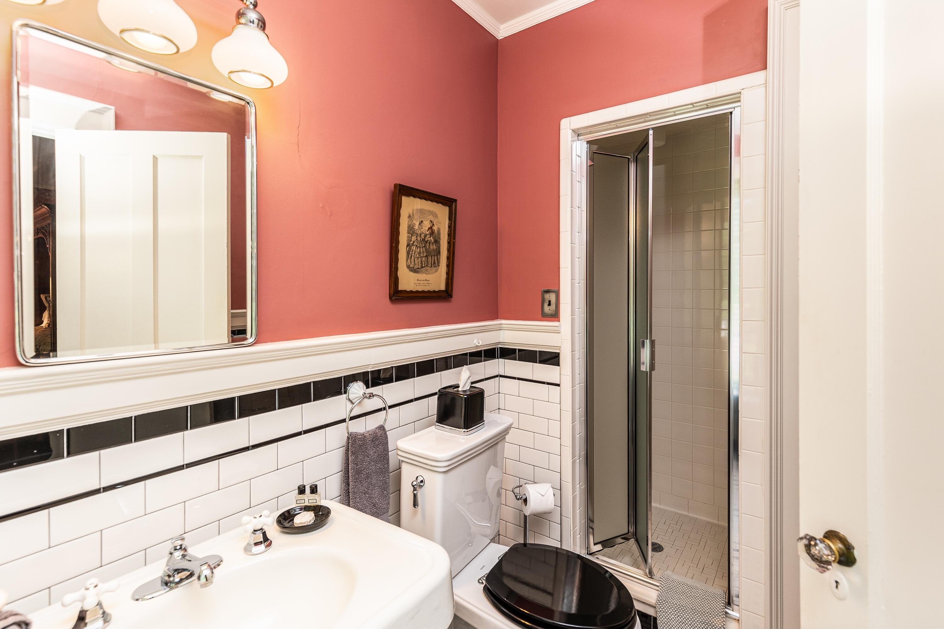 20 Houston Tavern Ln