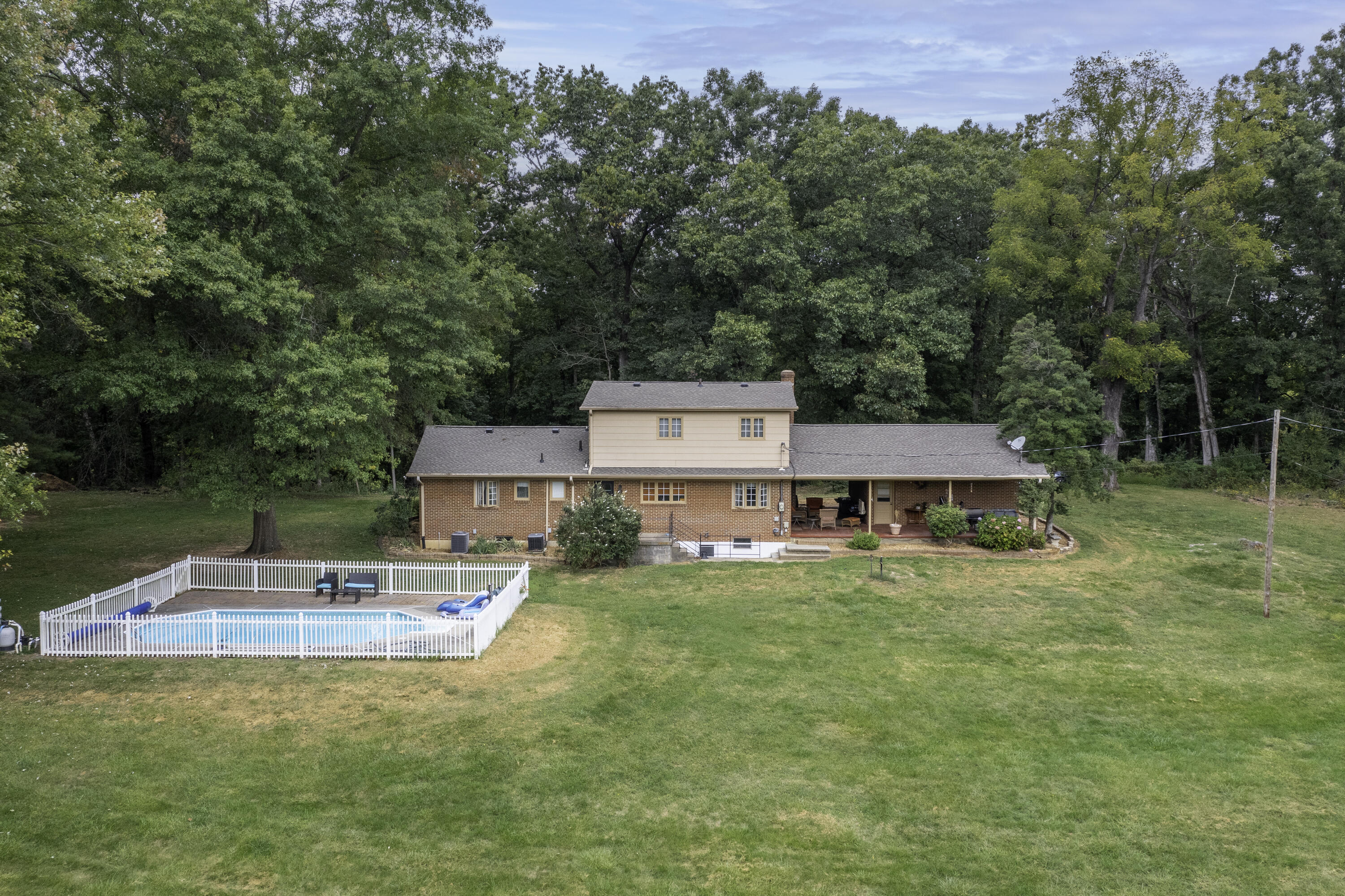 587 Bunker Hill Mill Rd