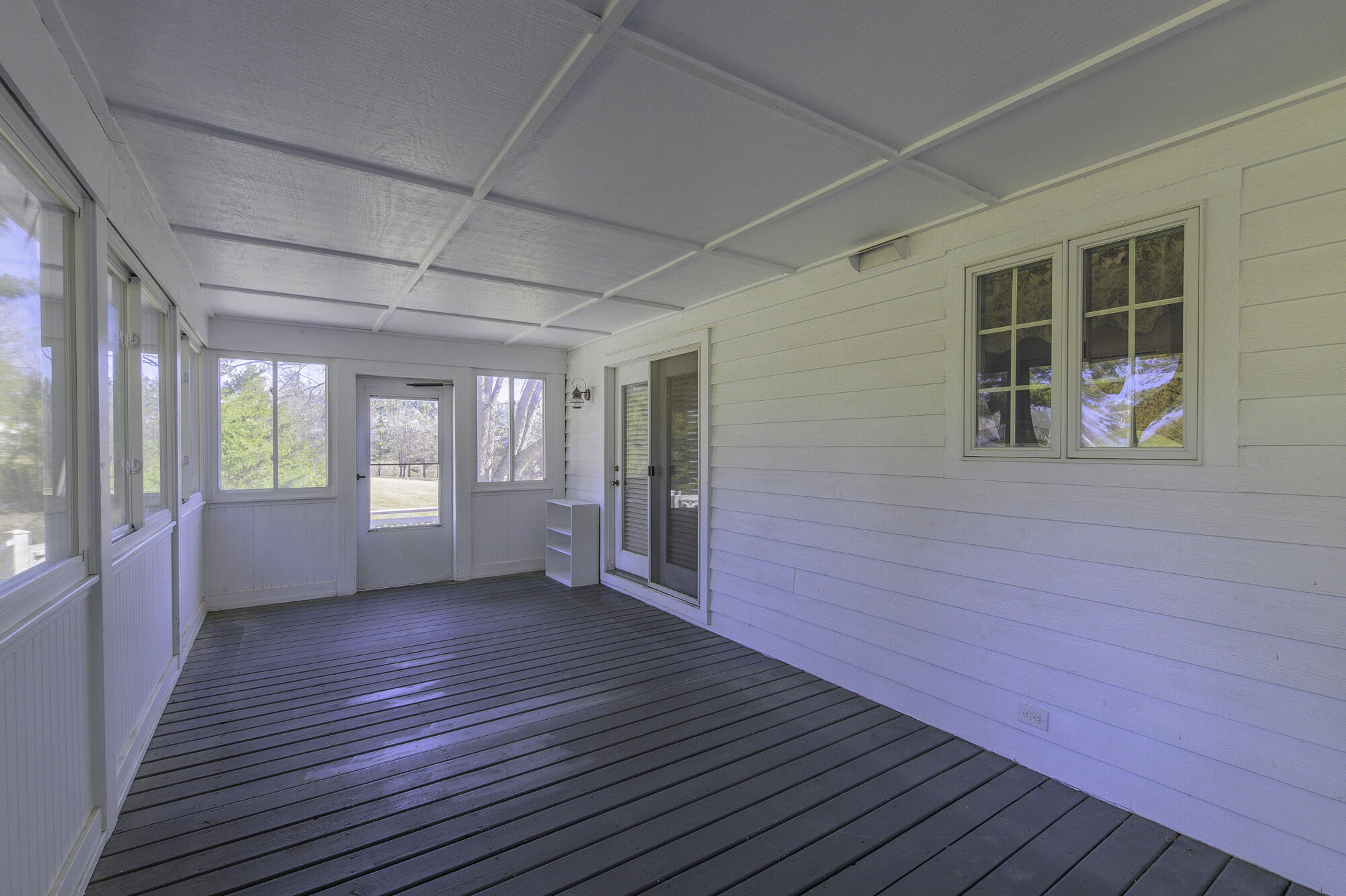 12 Hall Cir