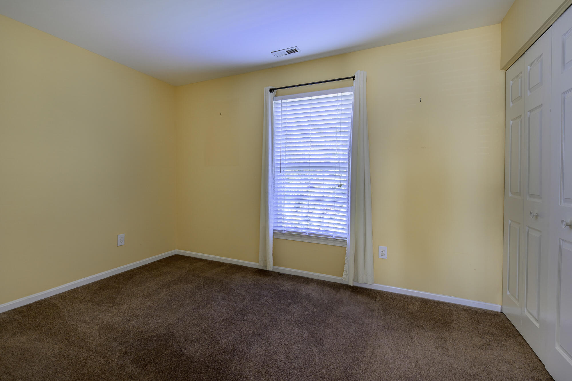 12 Hall Cir