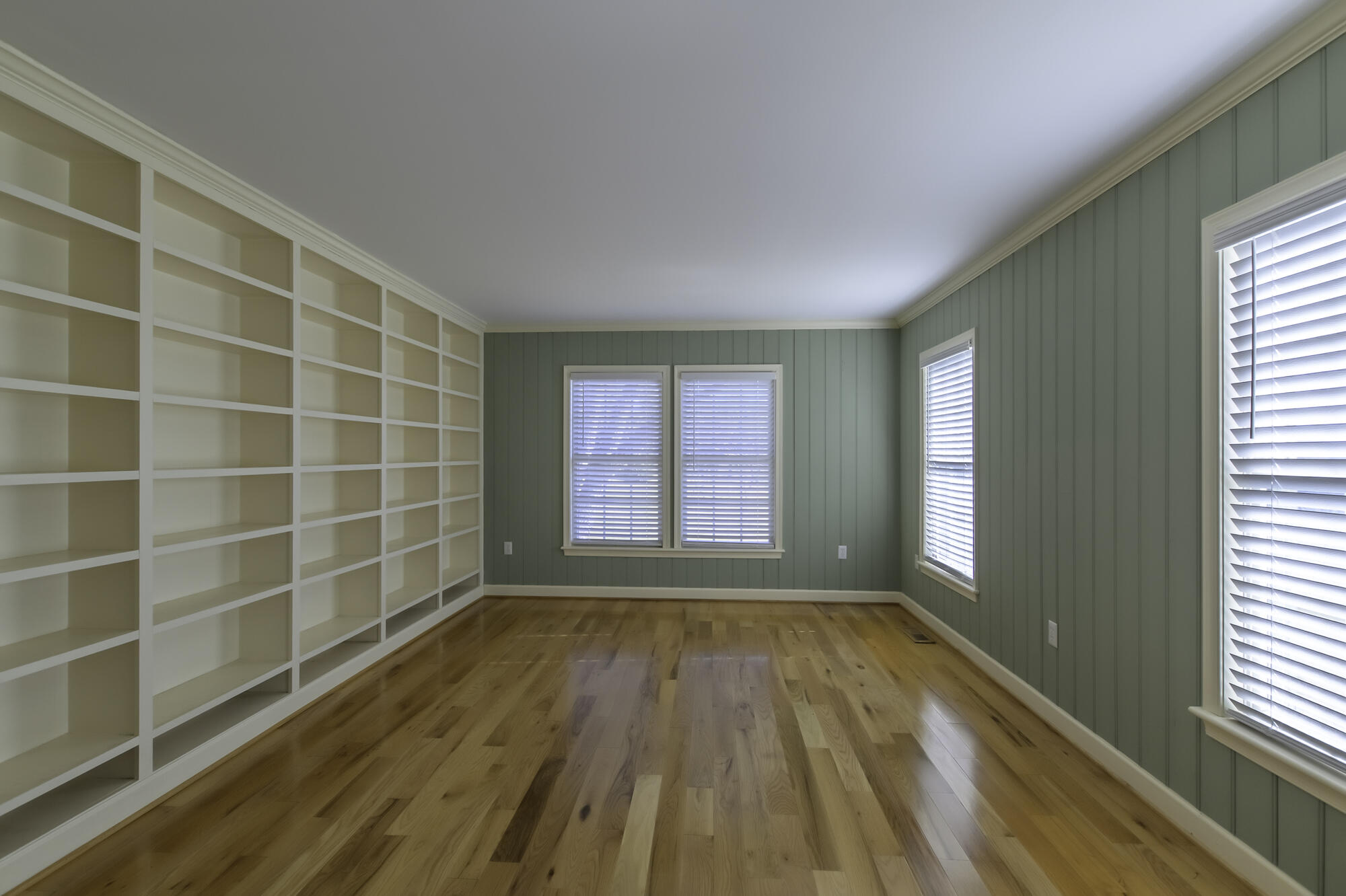 12 Hall Cir