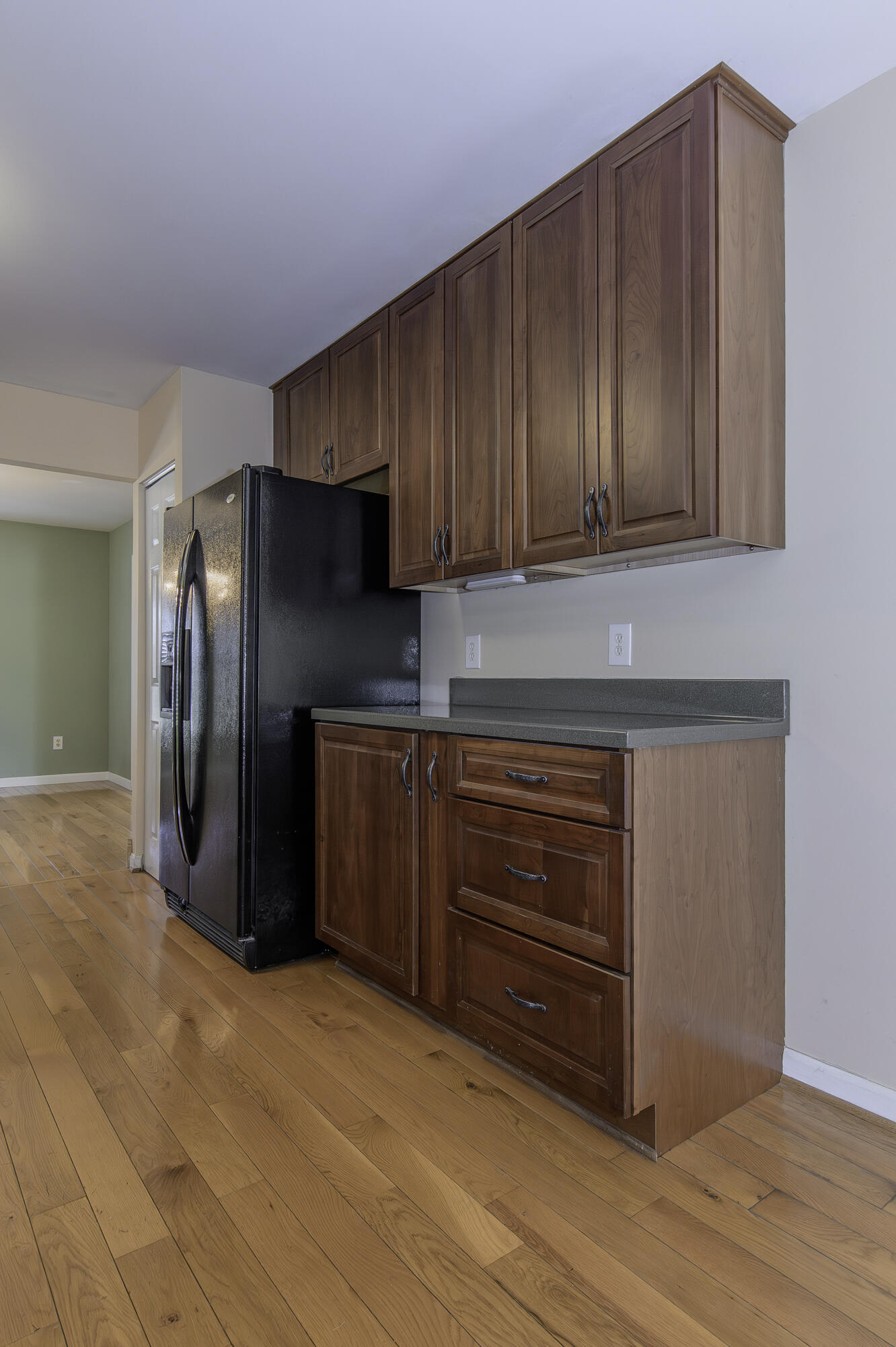 12 Hall Cir
