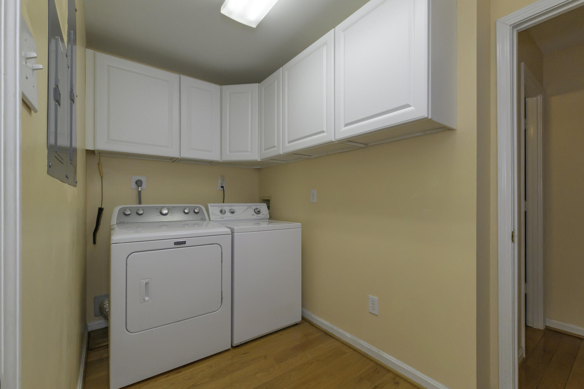 12 Hall Cir