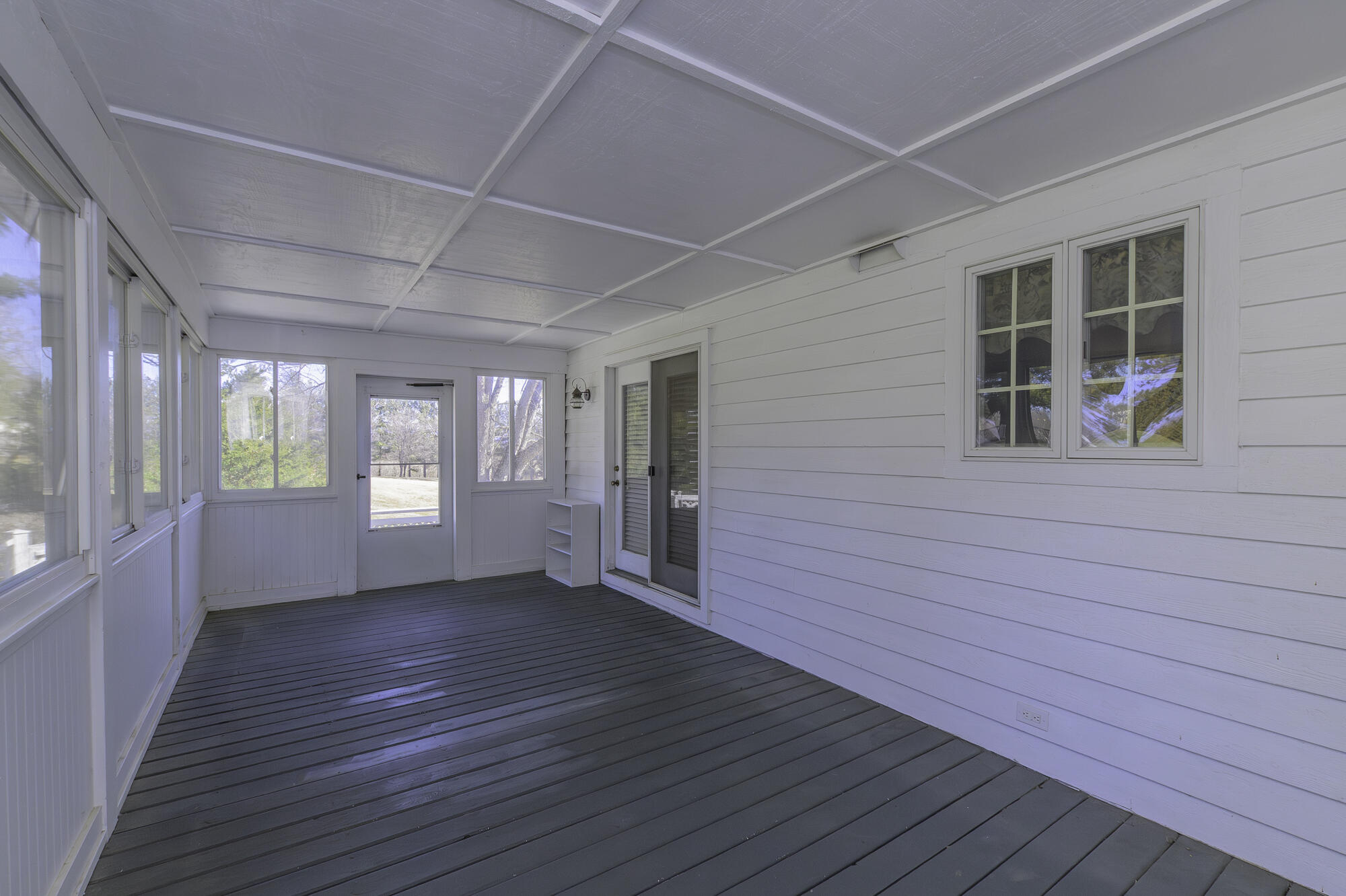 12 Hall Cir