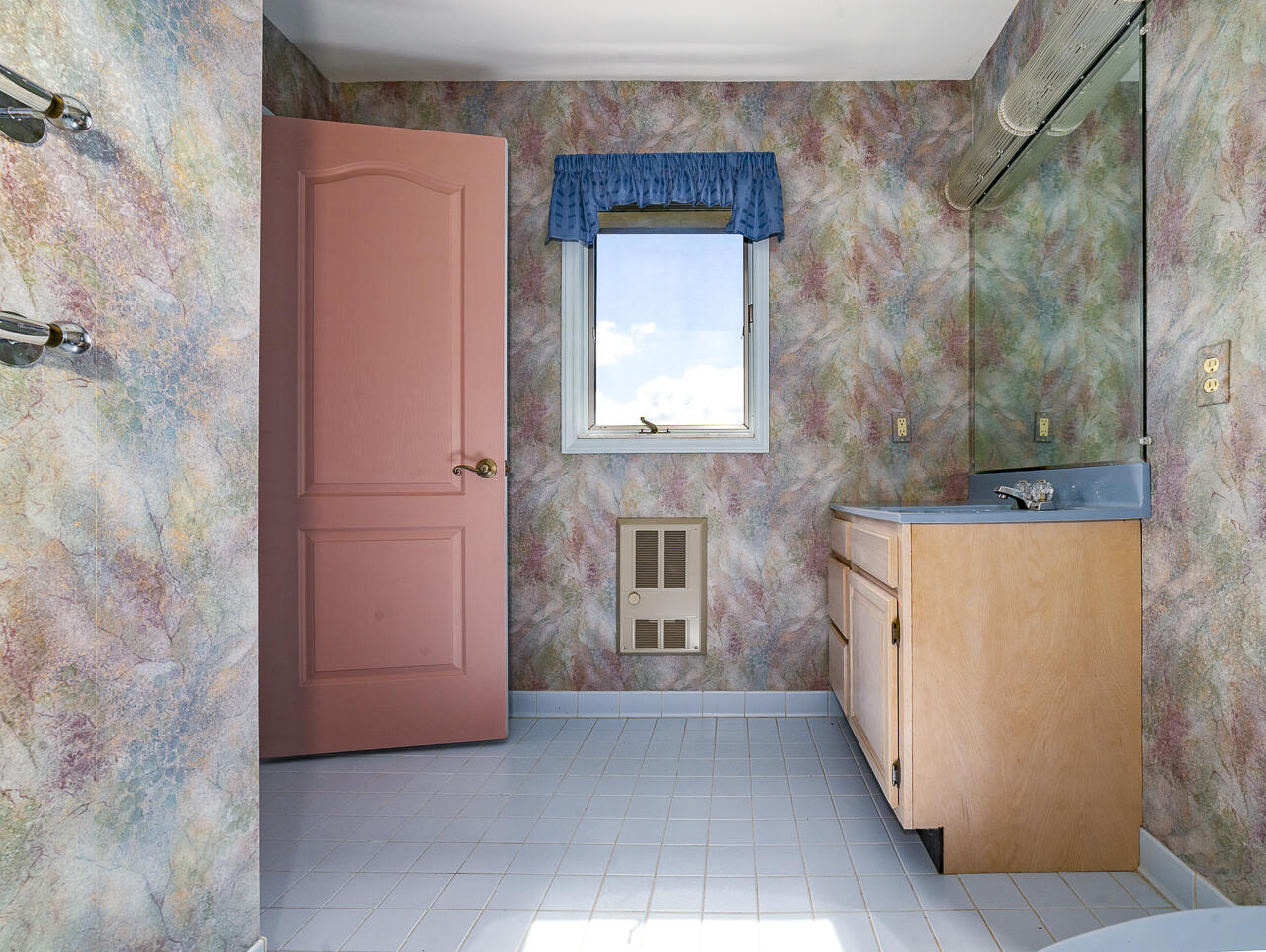 150 FOREST HILL VIEW