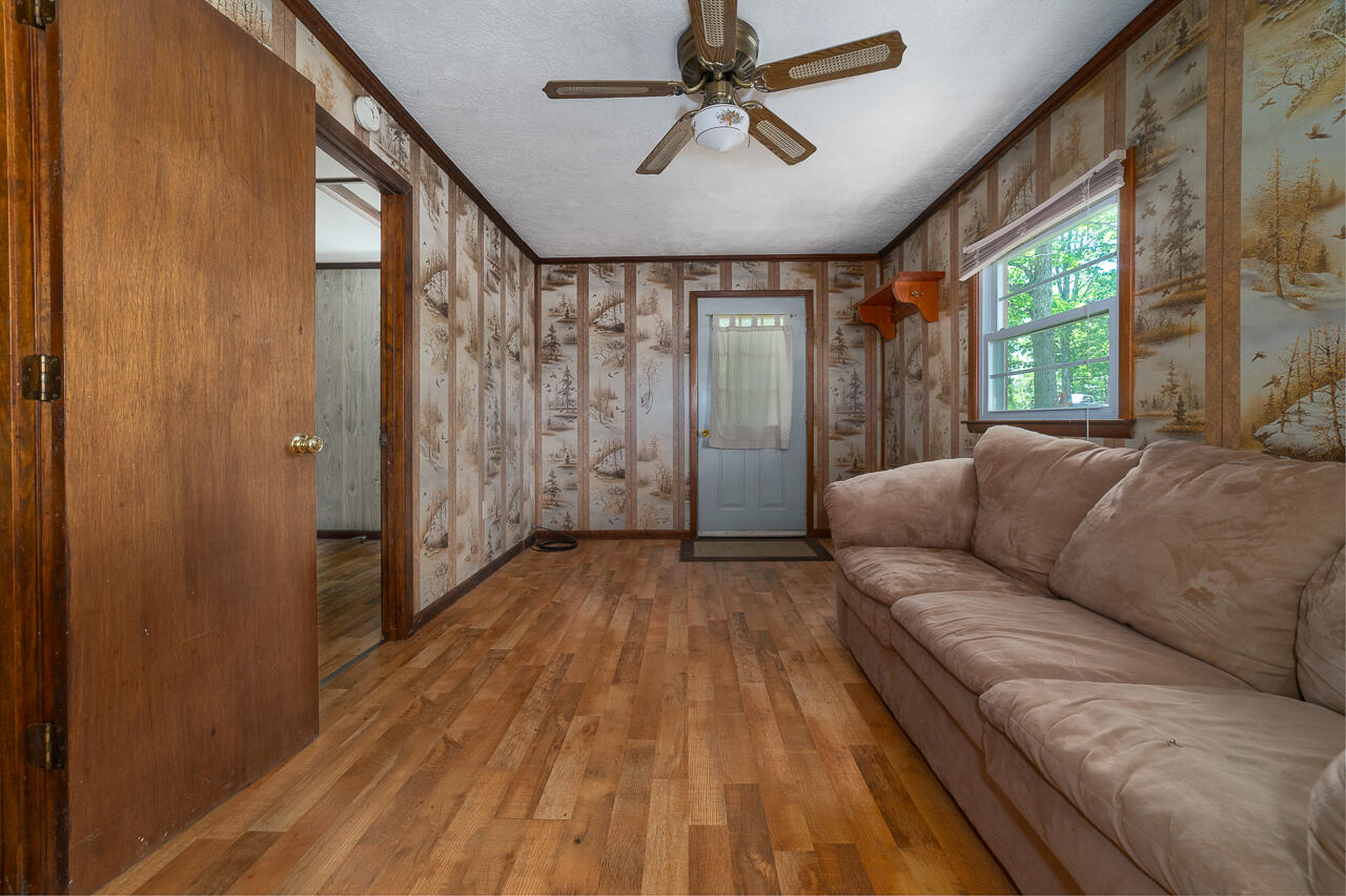 211 WaterTank Rd