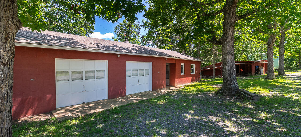 211 WaterTank Rd