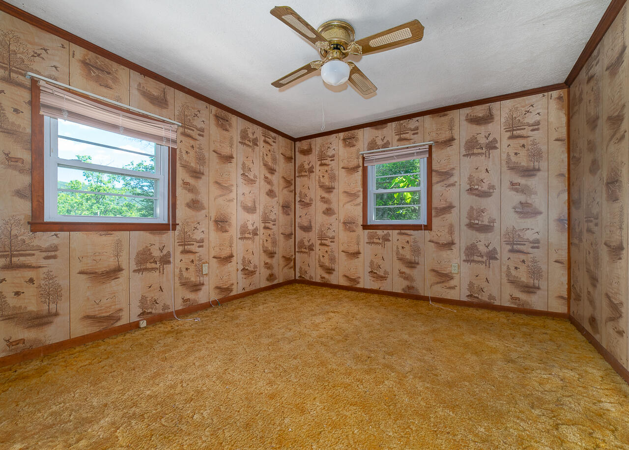 211 WaterTank Rd