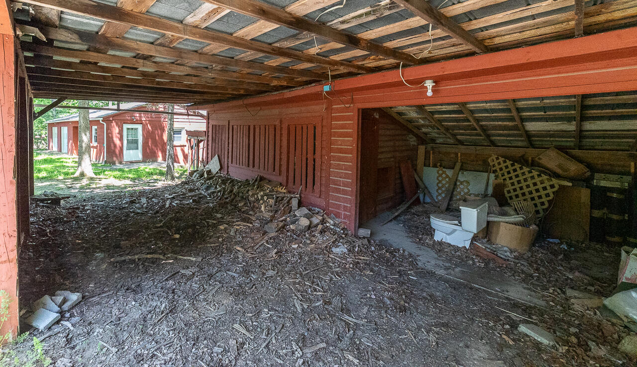 211 WaterTank Rd