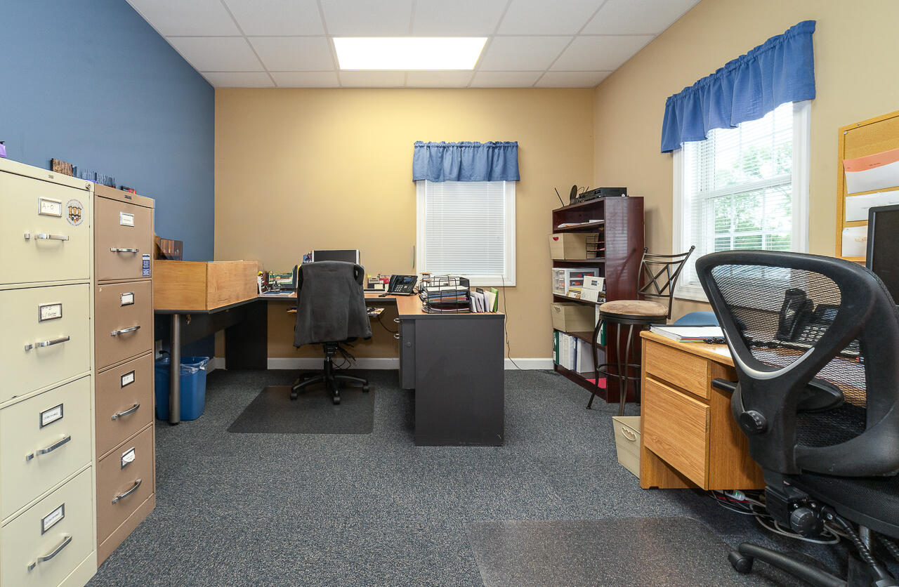 25 Crossing Ln Suite 1