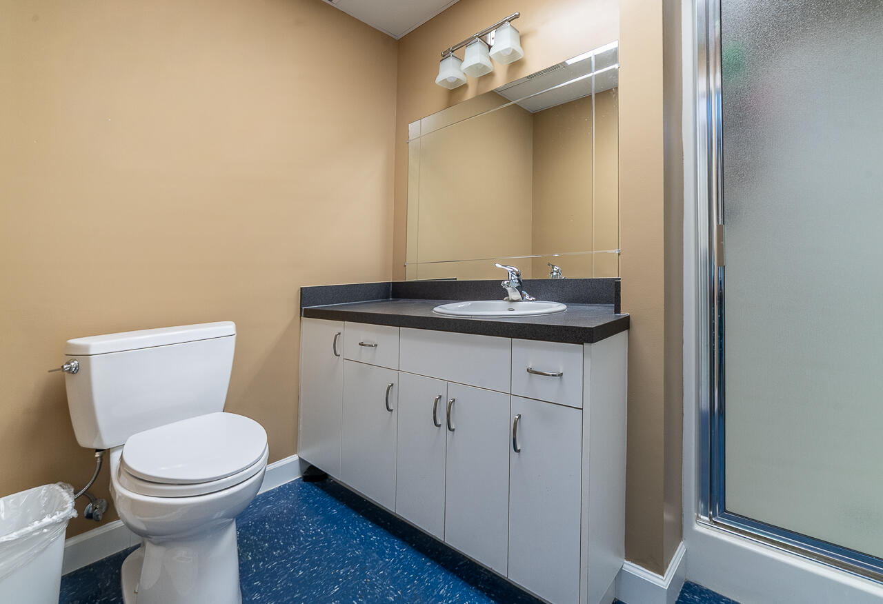 25 Crossing Ln Suite 1