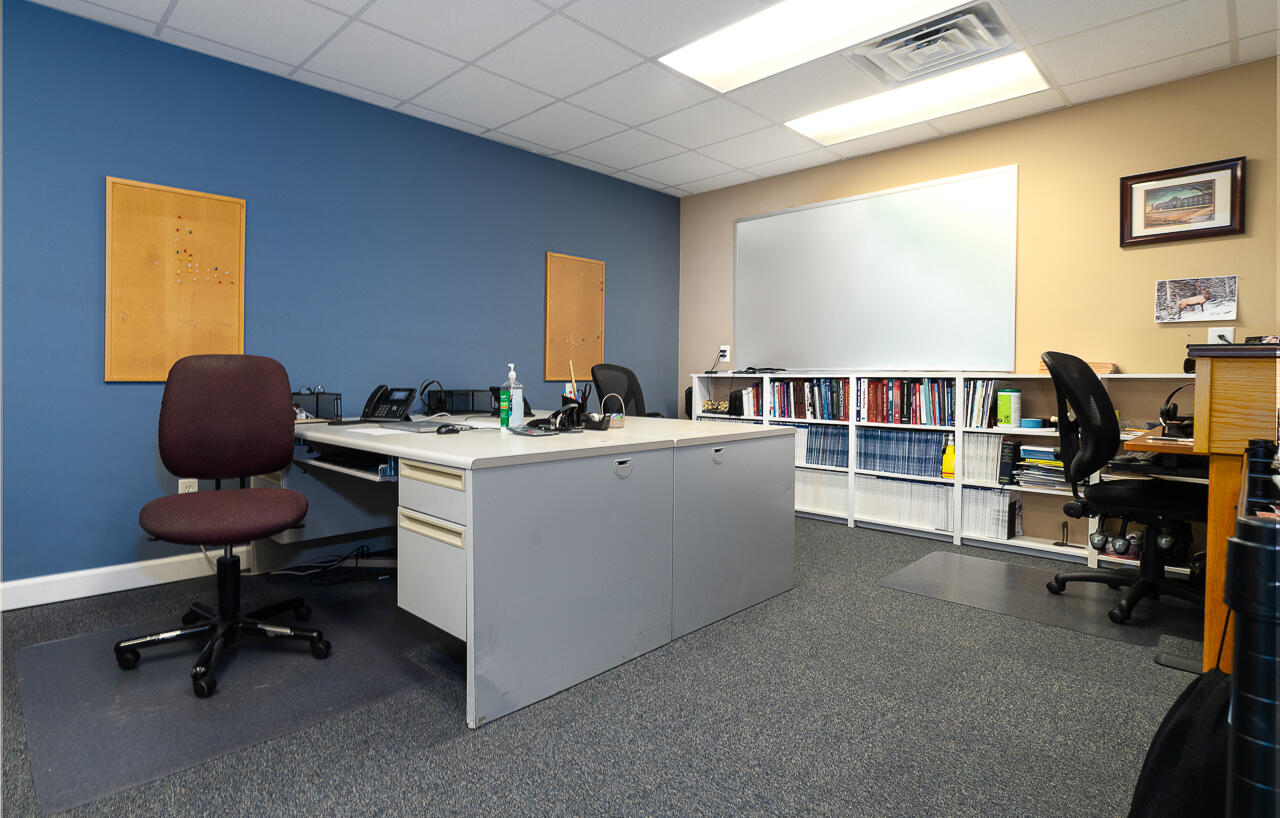 25 Crossing Ln Suite 1