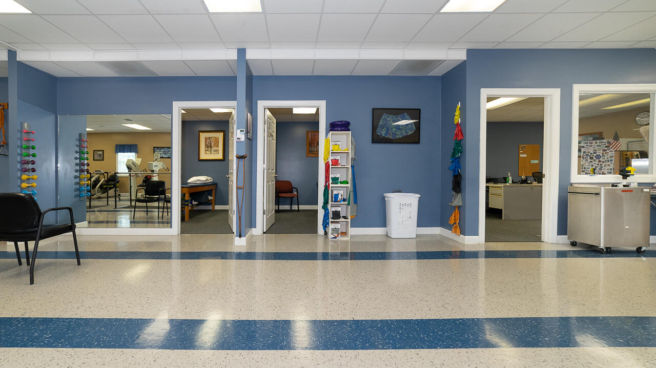 25 Crossing Ln Suite 1